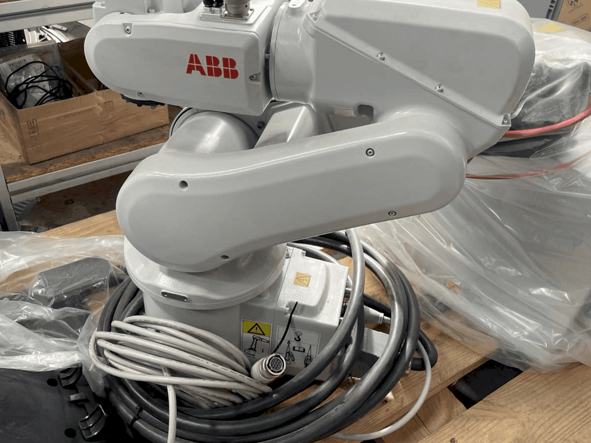 Koneen ABB IRB120-3/0.6 etunäkymä