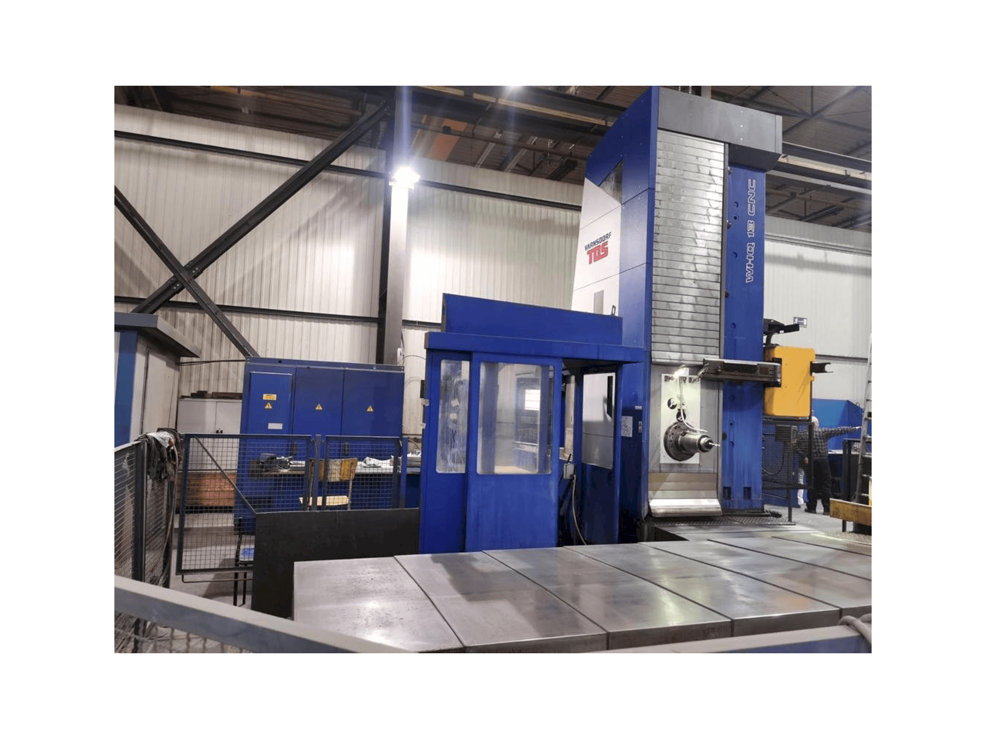 Koneen TOS VARNSDORF WHQ 13 CNC etunäkymä
