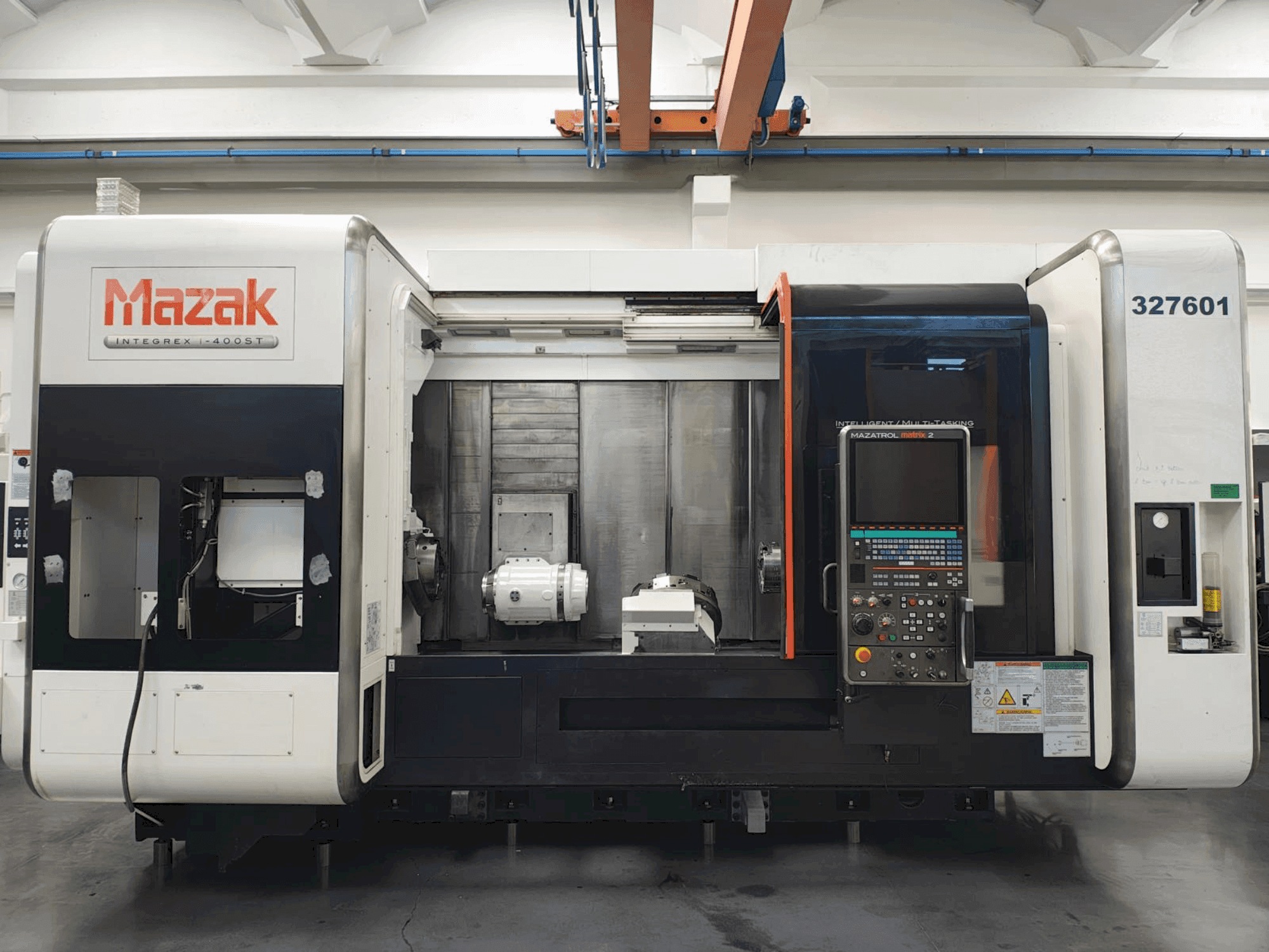 Koneen Mazak Integrex i-400 ST etunäkymä