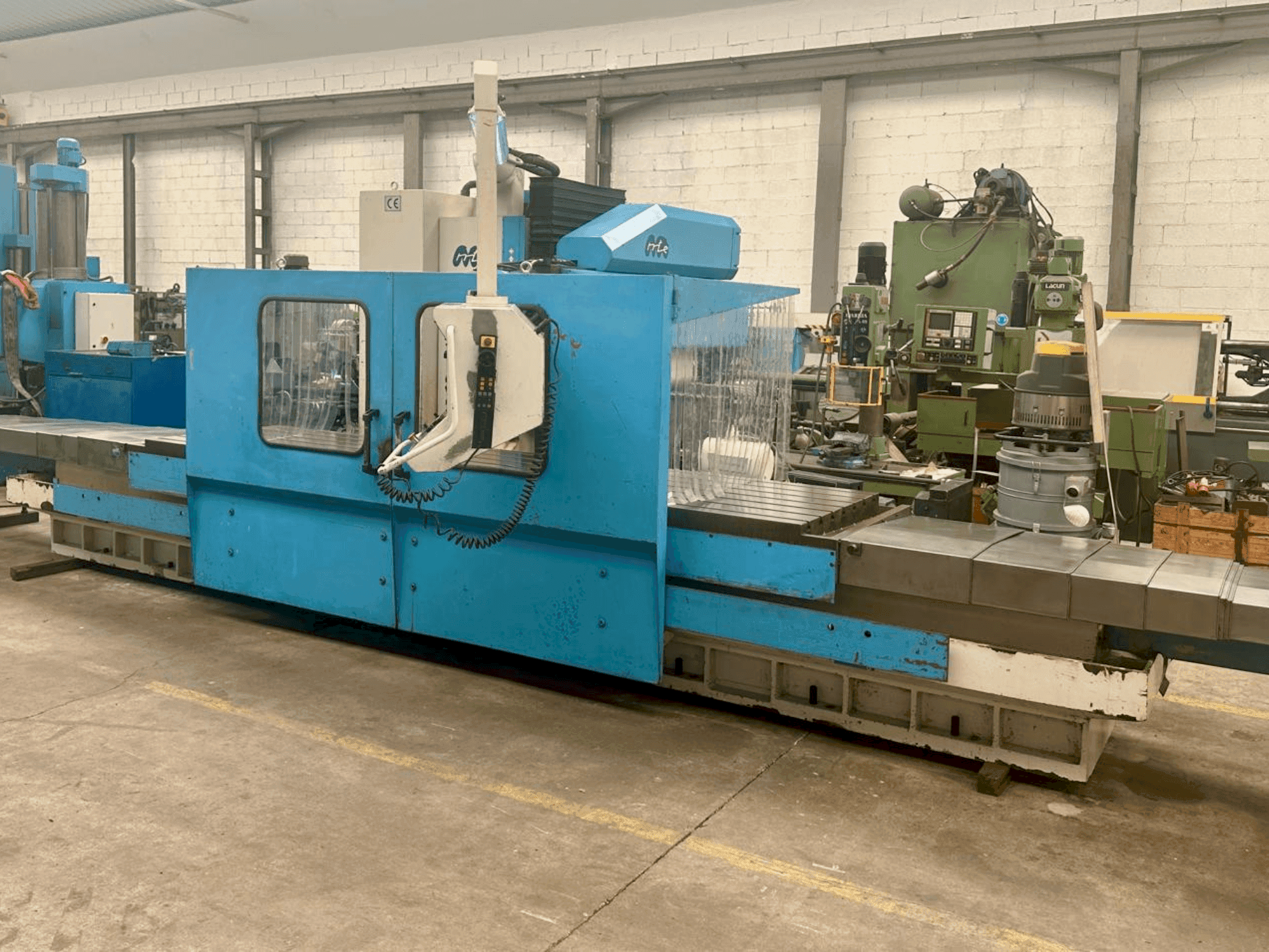 Koneen MTE BF 4200 etunäkymä