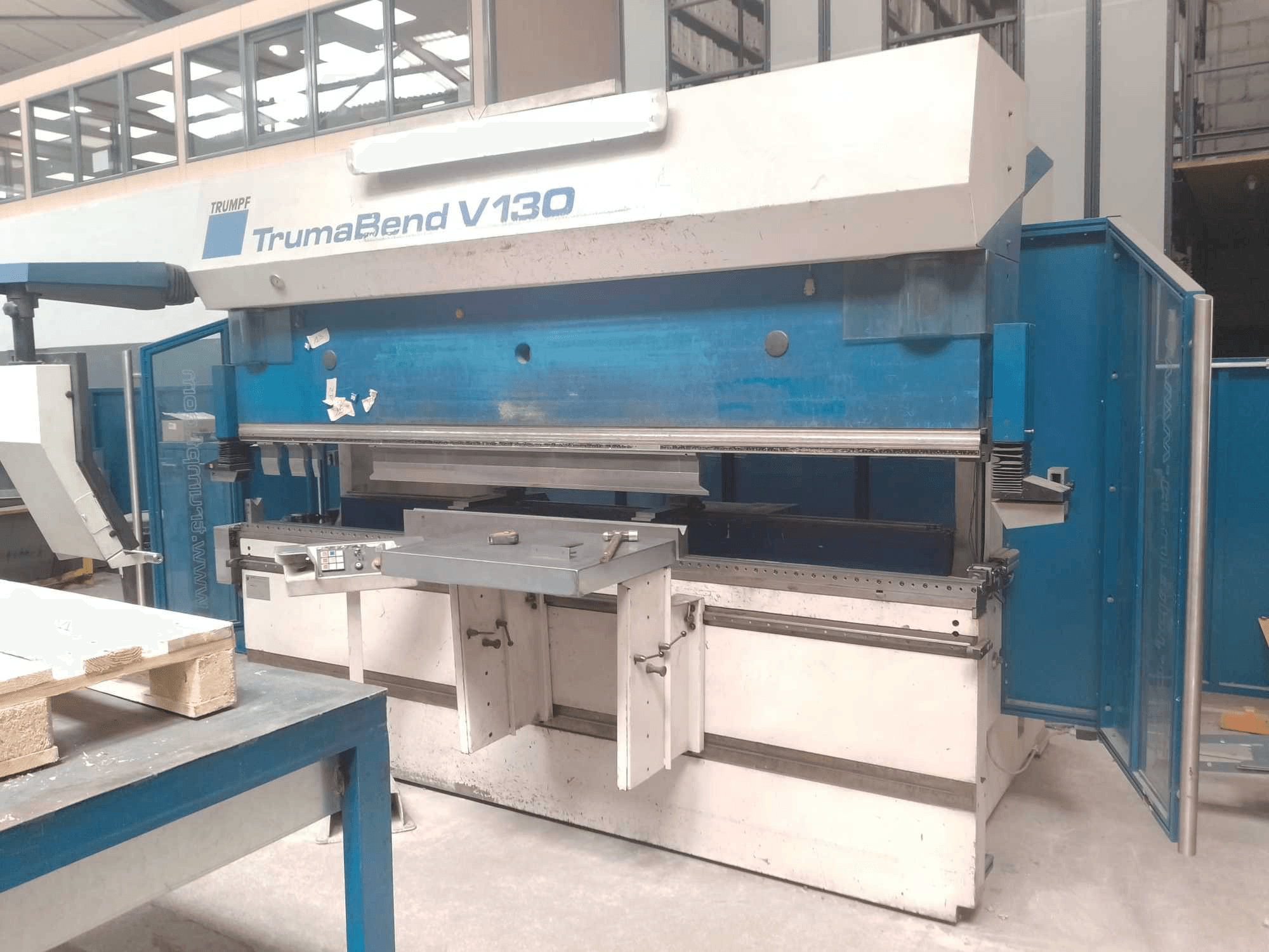 Koneen Trumpf Trumabend V130 etunäkymä
