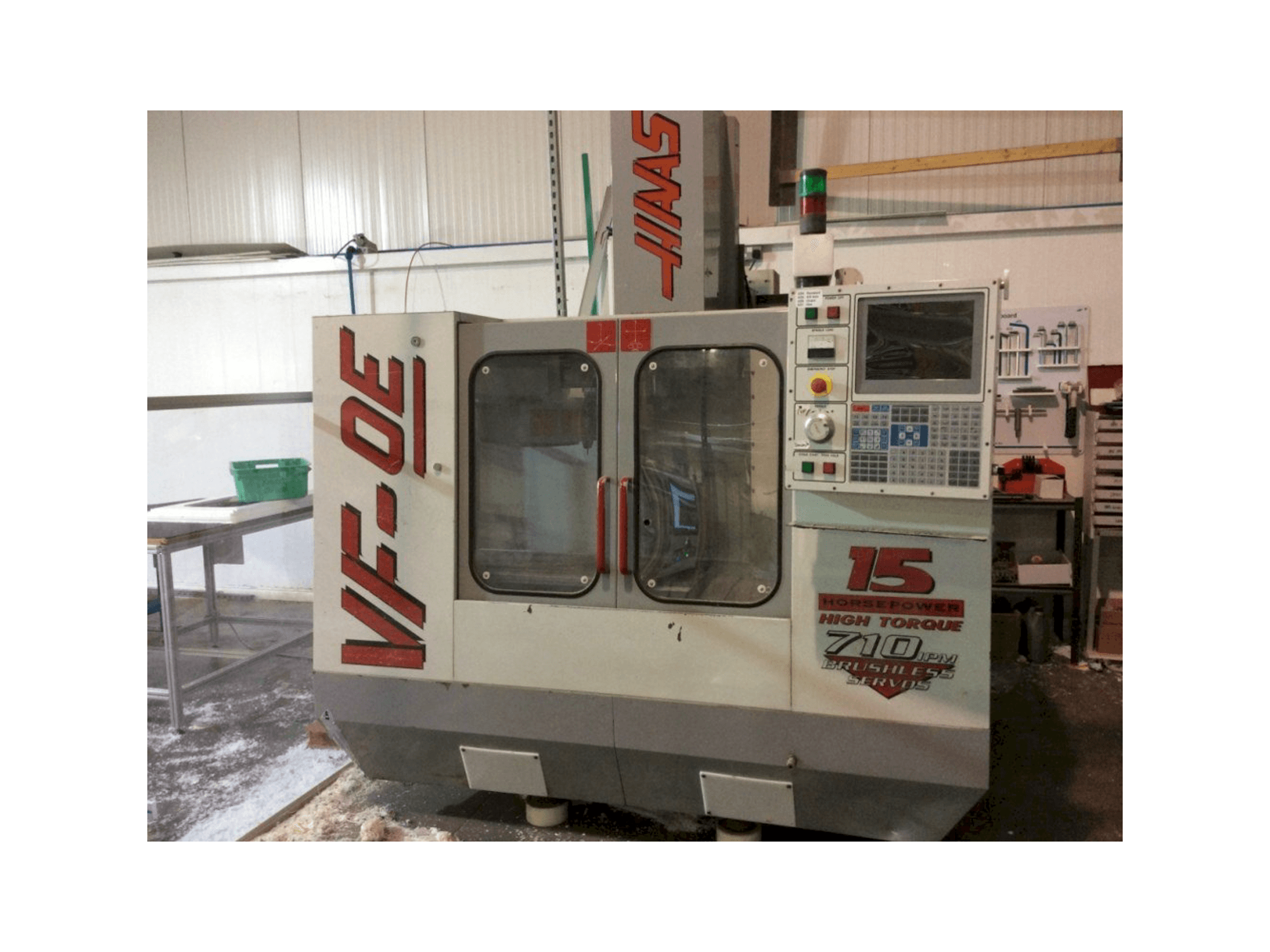 Koneen HAAS VF-OE etunäkymä