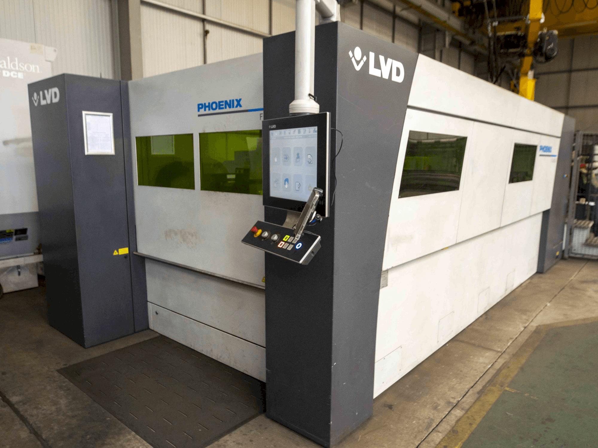 Koneen LVD etunäkymä