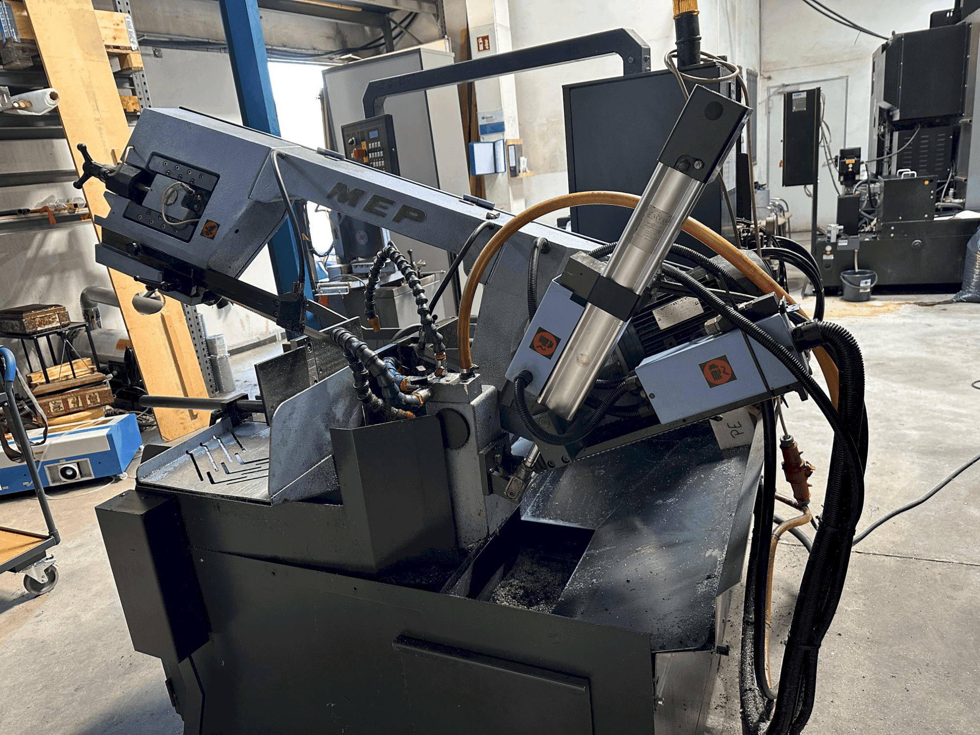 Koneen MEP SHARK 330 NC eco etunäkymä