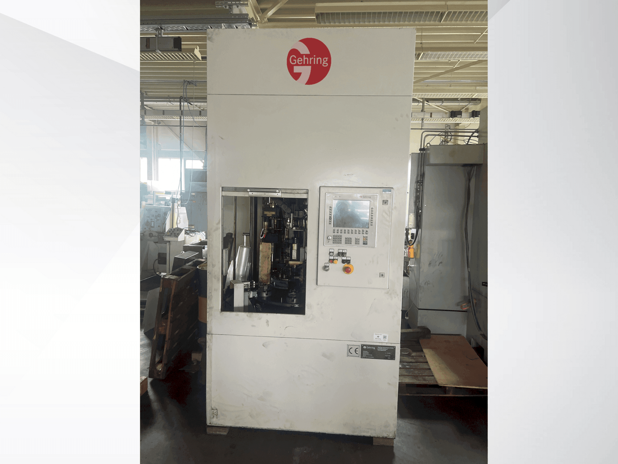 Koneen GEHRING L2-630 etunäkymä