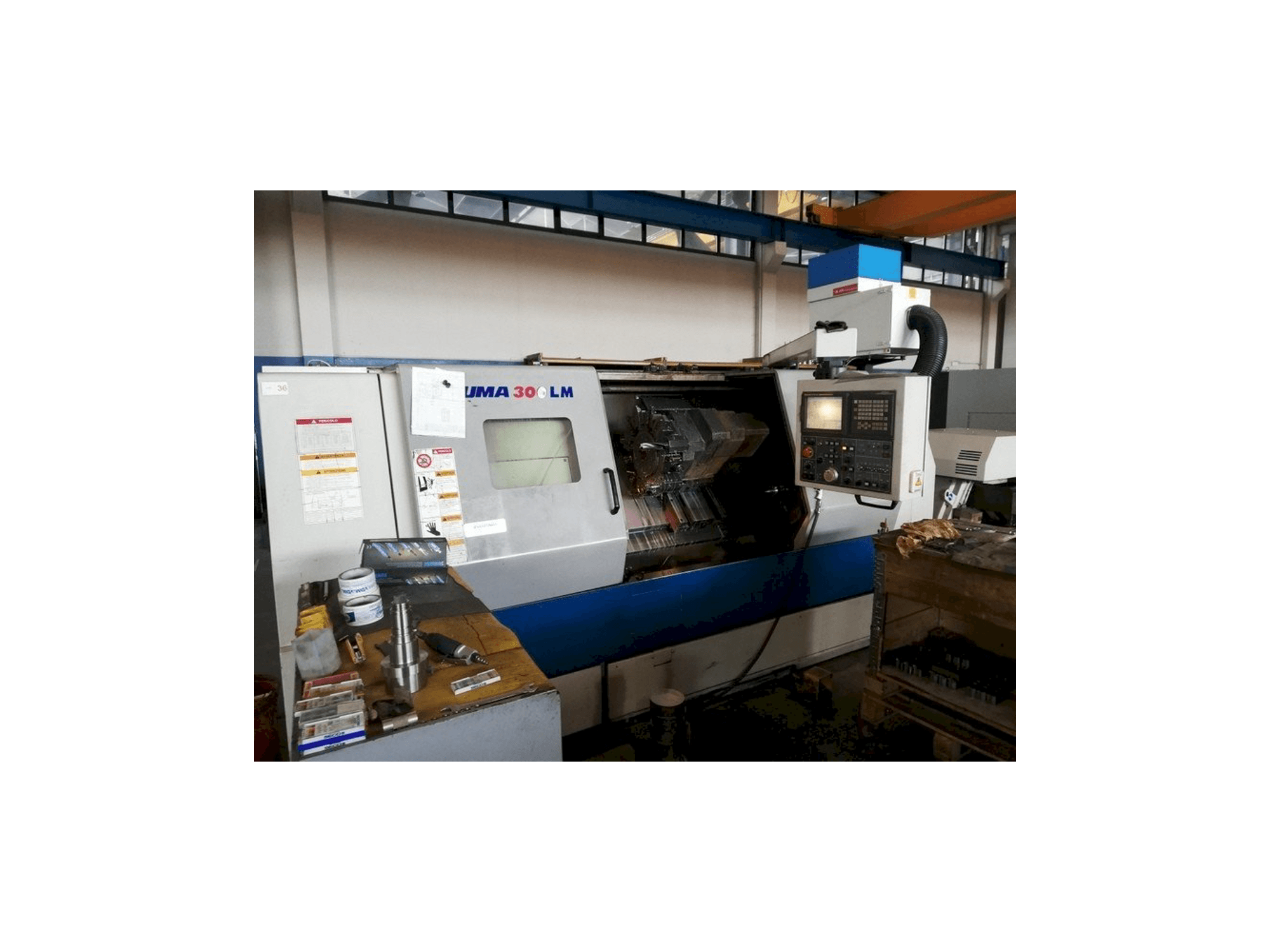 Koneen Doosan PUMA 300 LMB etunäkymä