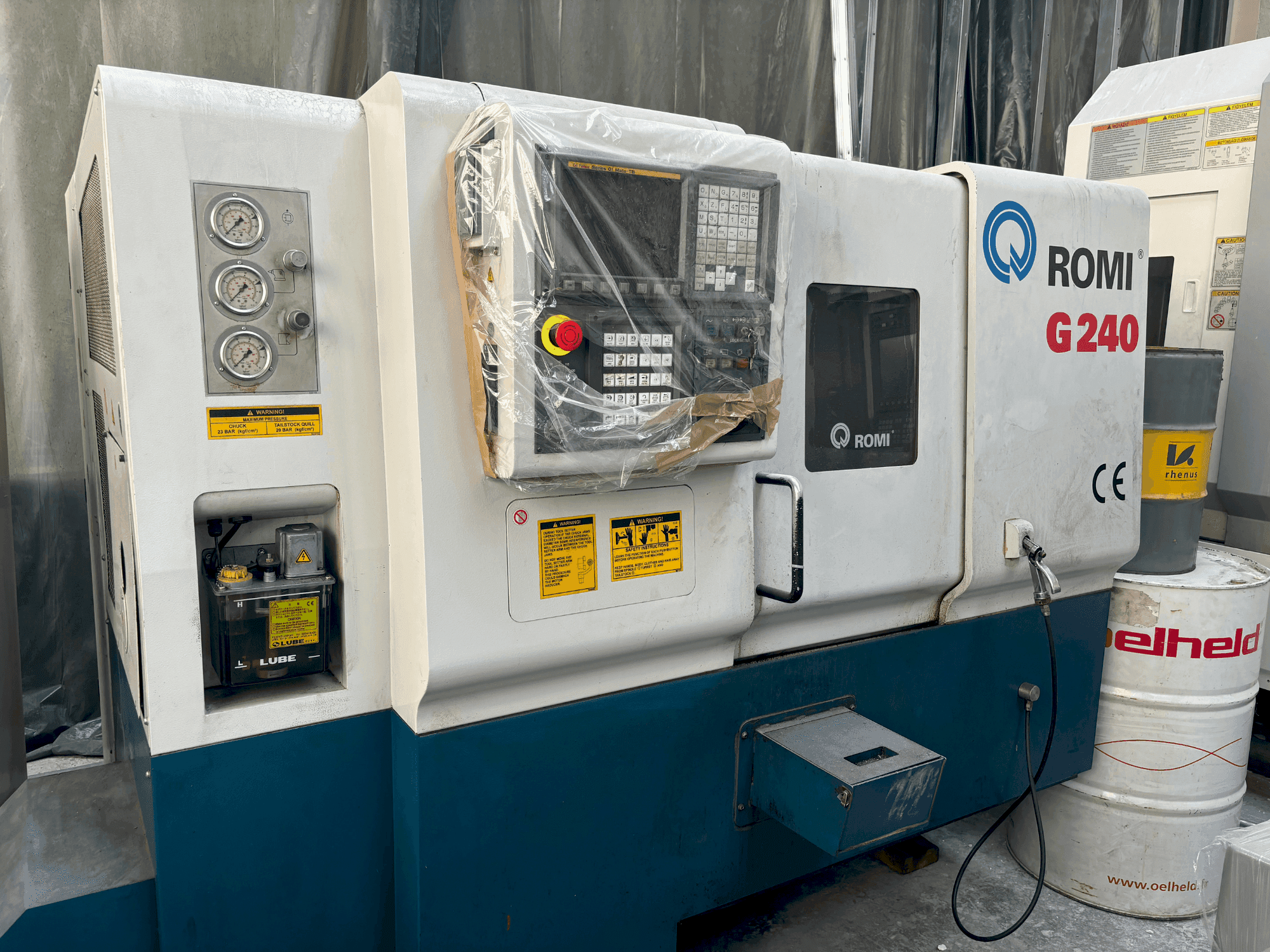 Koneen Romi G240 etunäkymä