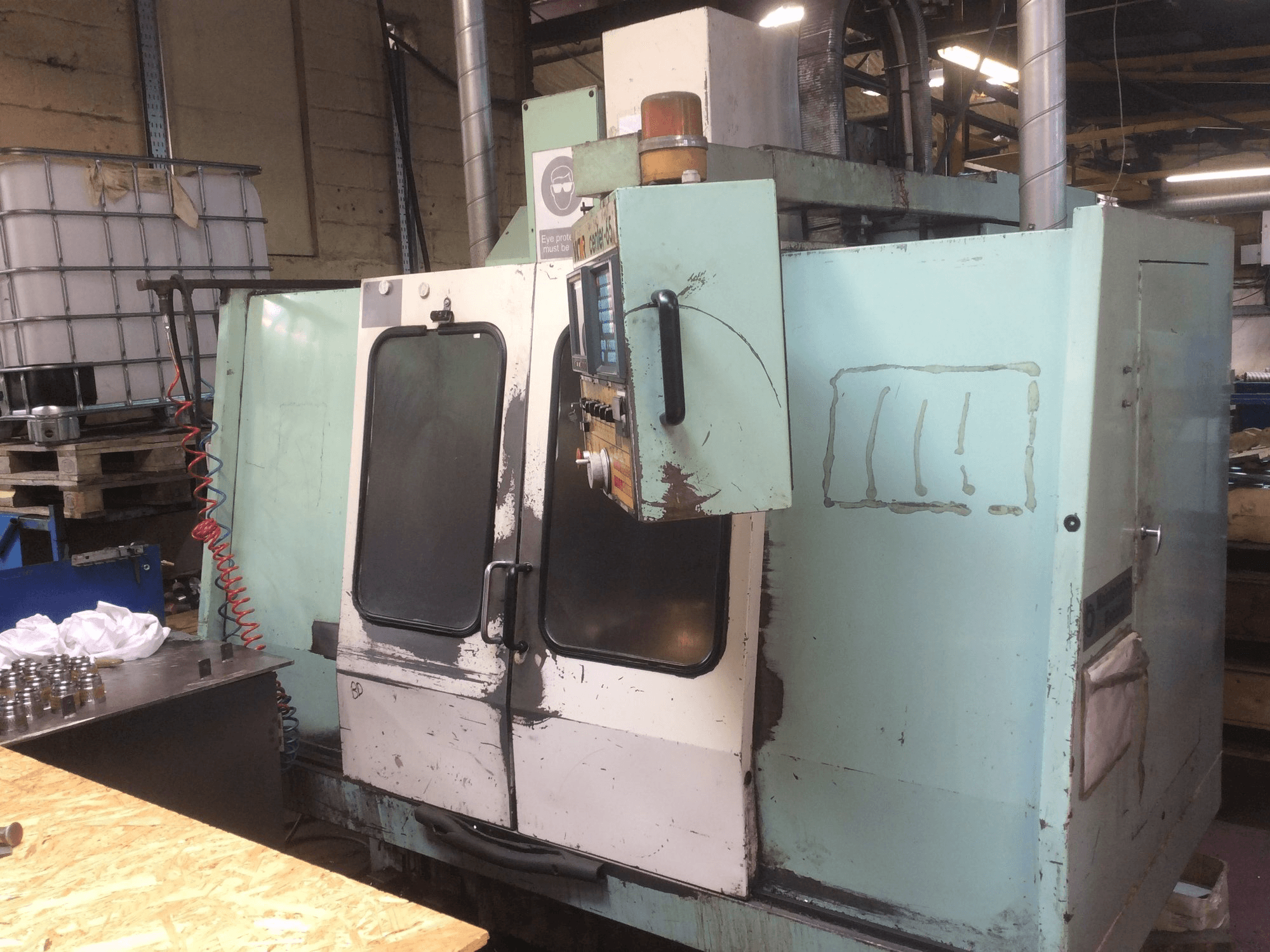 Koneen Victor V Center-65 etunäkymä