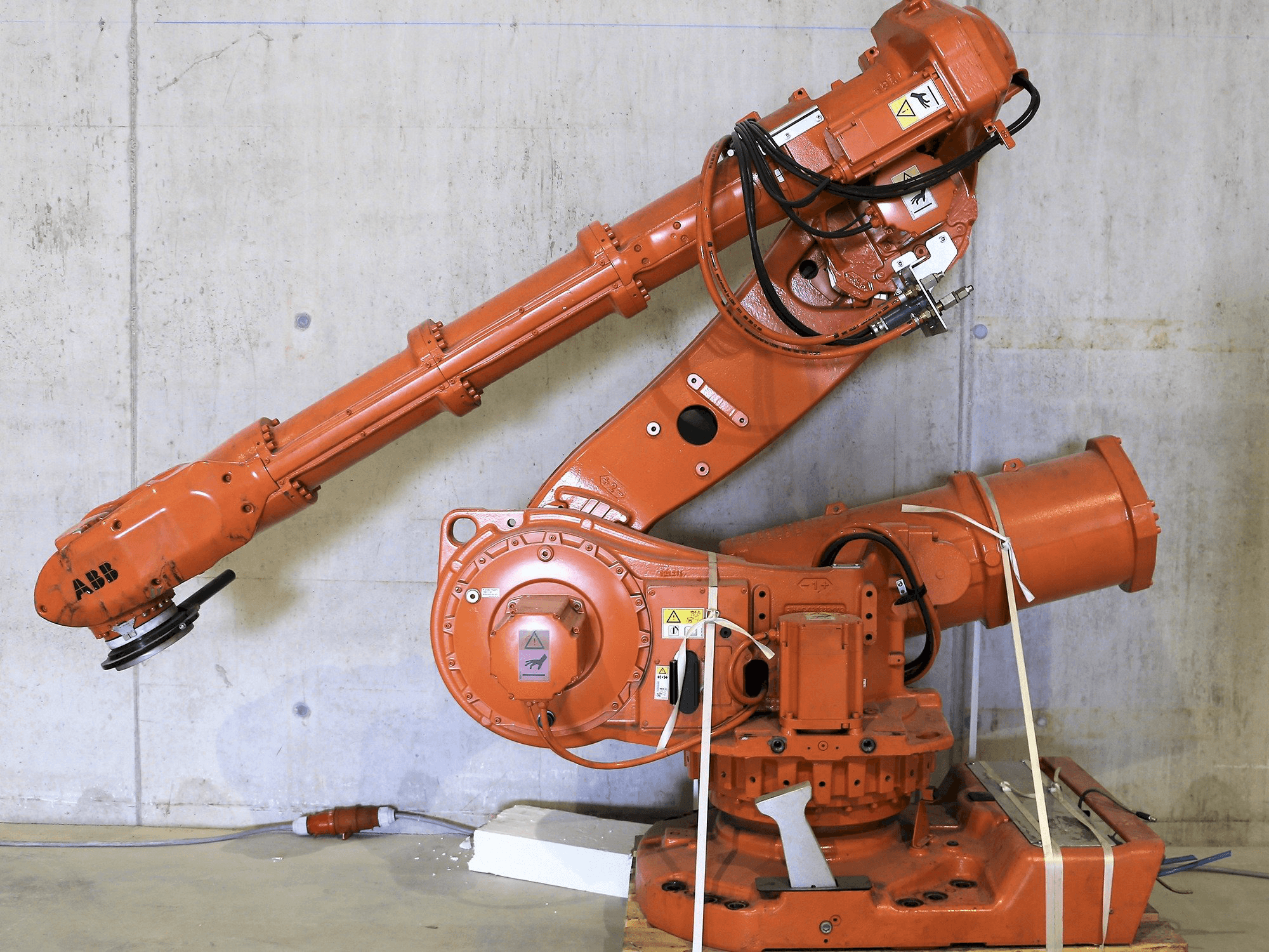 Koneen ABB etunäkymä 6650