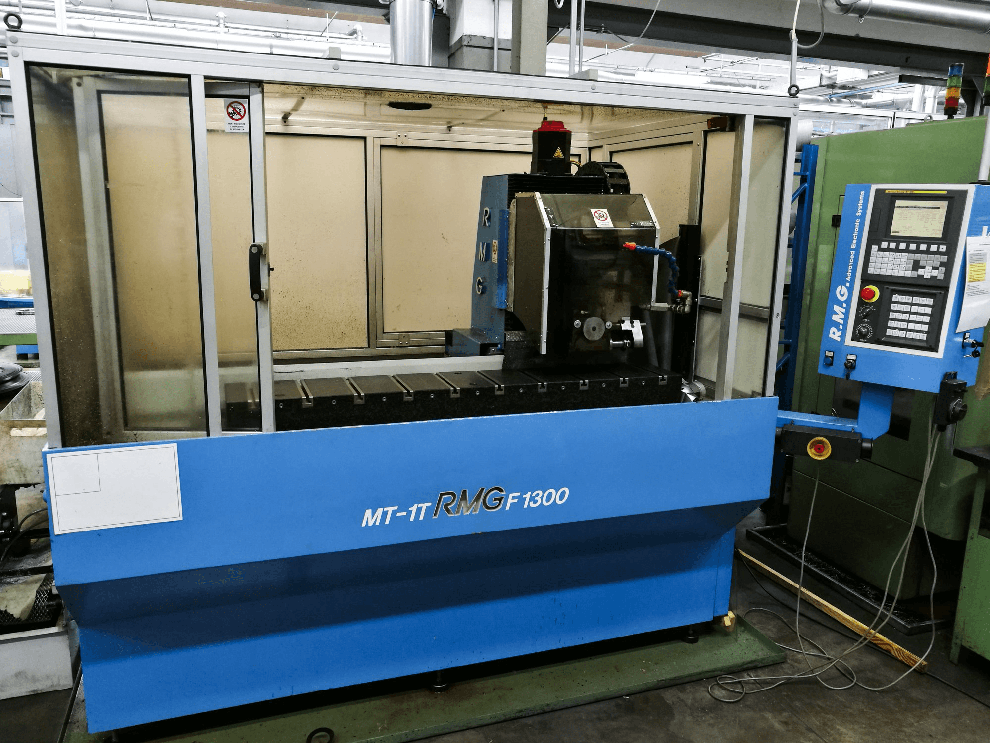 Koneen RMG etunäkymäMT-1T-F 1300