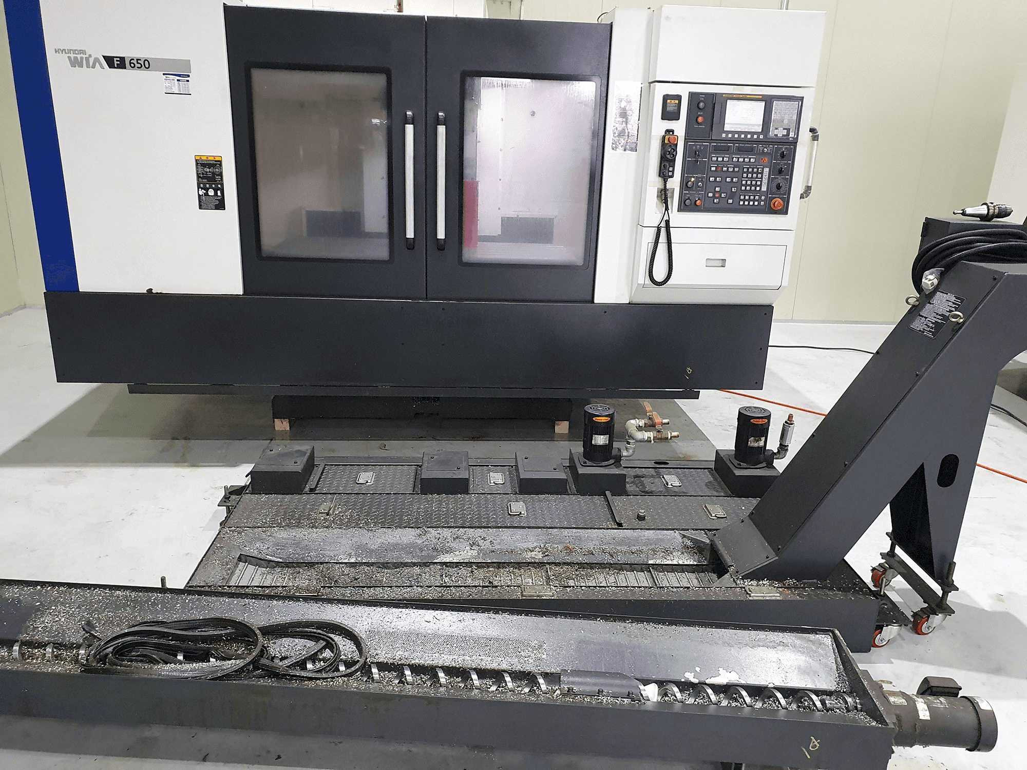 Koneen Hyundai Wia F650 etunäkymä