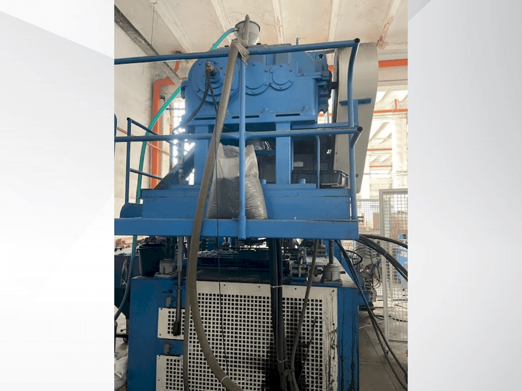 Koneen KAUTEX KEB 120 etunäkymä