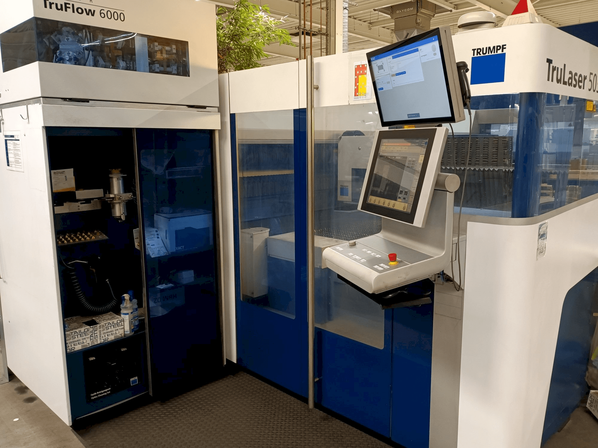 Koneen TRUMPF TruLaser 5030 6,0kW Co2 + LiftMaster etunäkymä