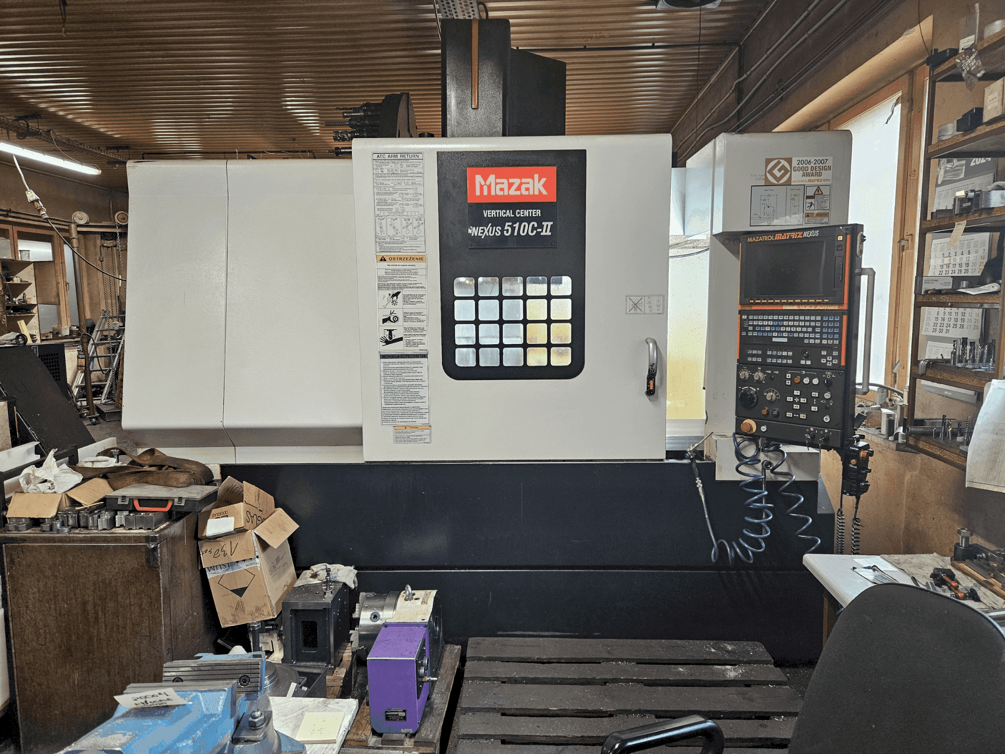 Koneen Mazak NEXUS VCN 510C-II etunäkymä