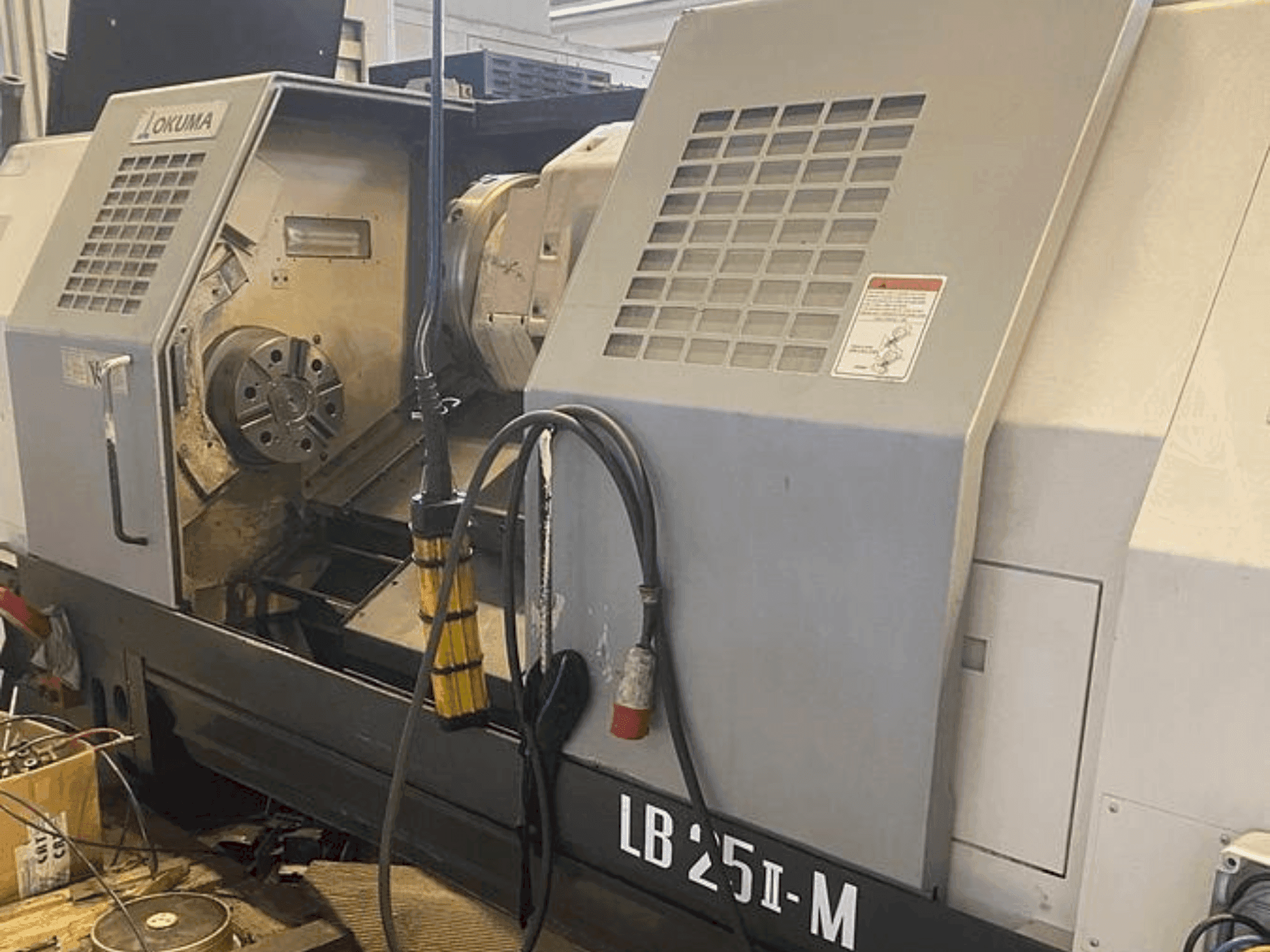 Koneen Okuma LB 25 II-M etunäkymä