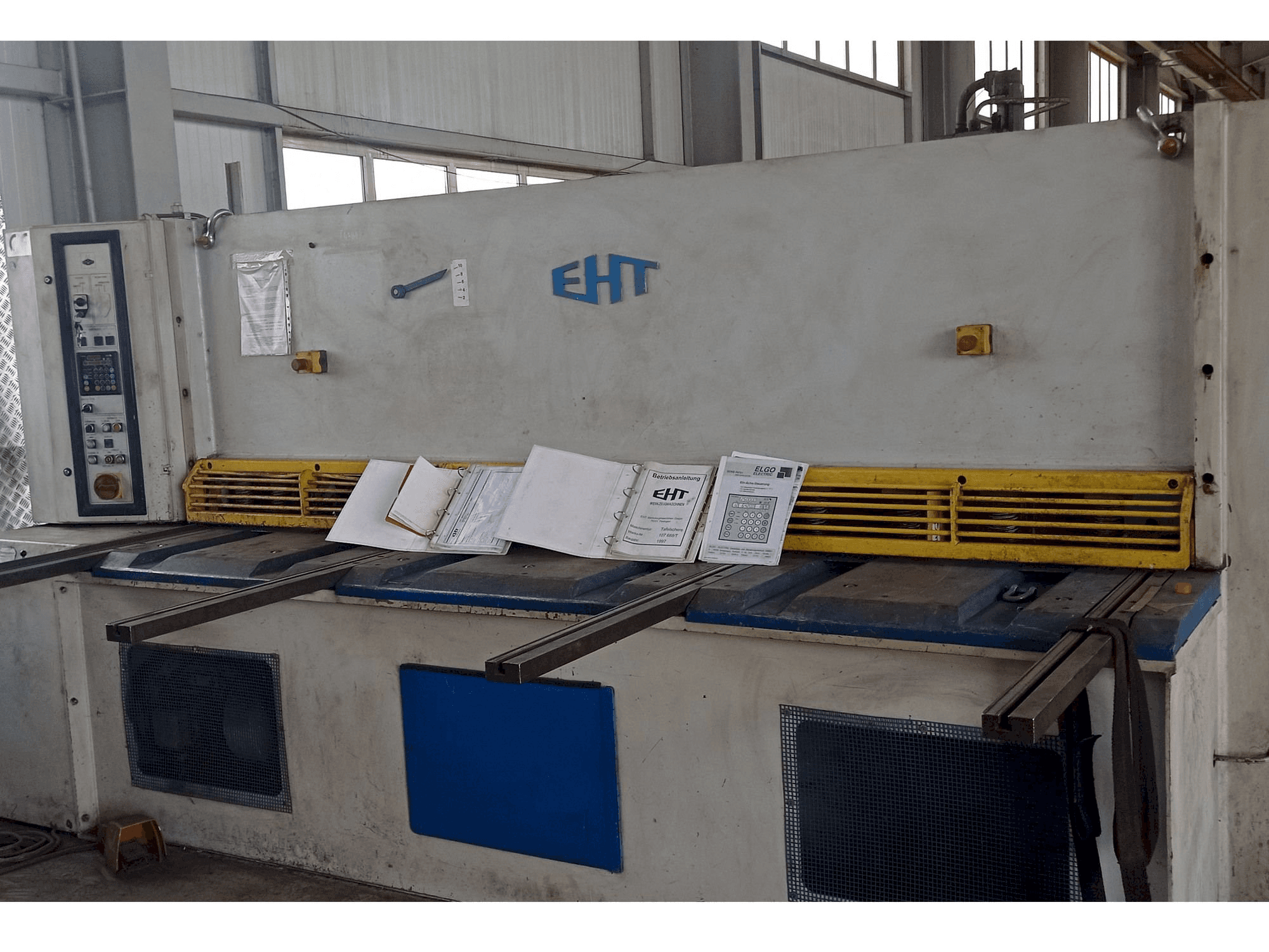 Koneen EHT Ecocut 10-31 etunäkymä