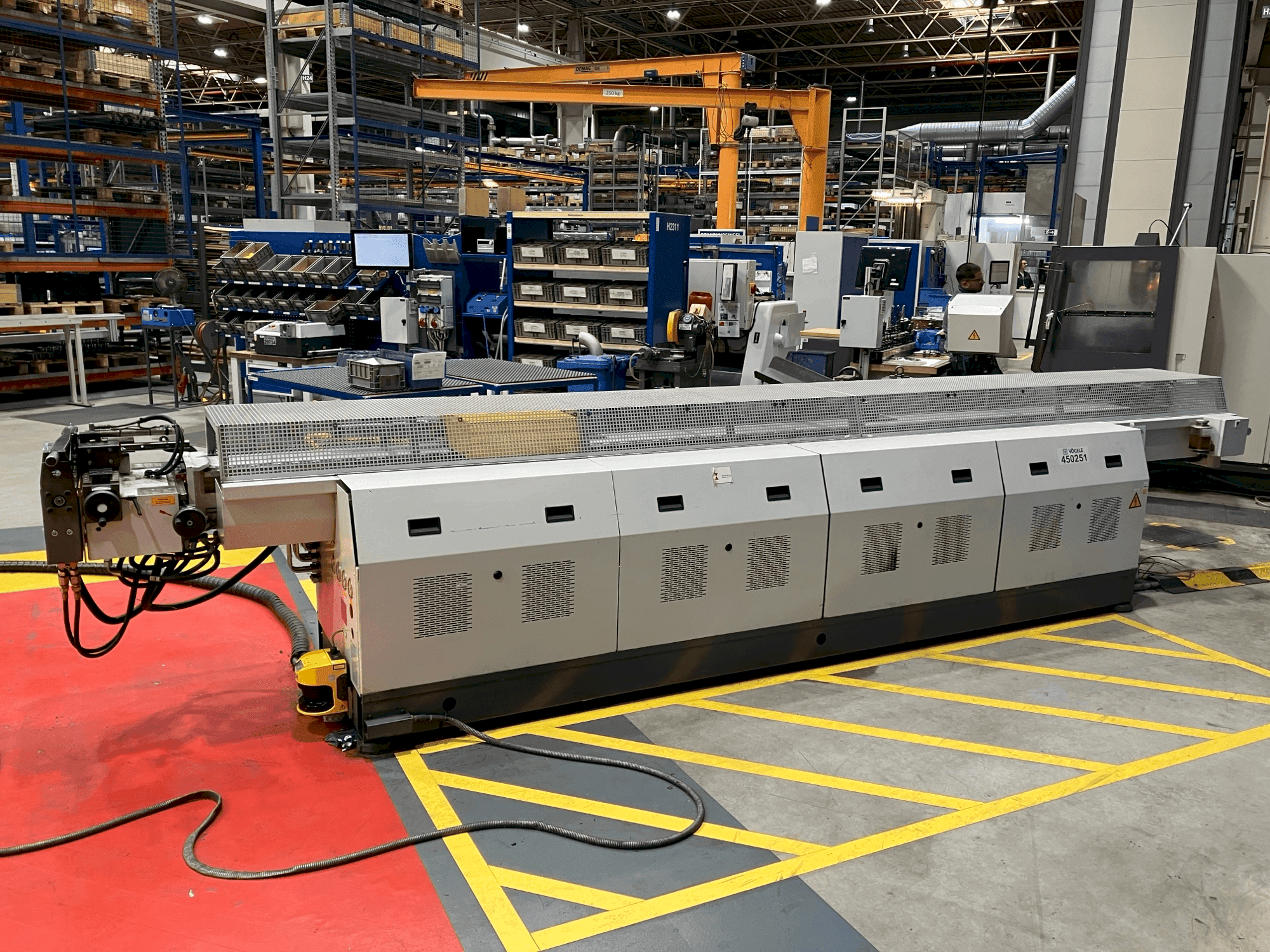 Koneen TRACTO-TECHNIK Tubotron 30 CNC etunäkymä