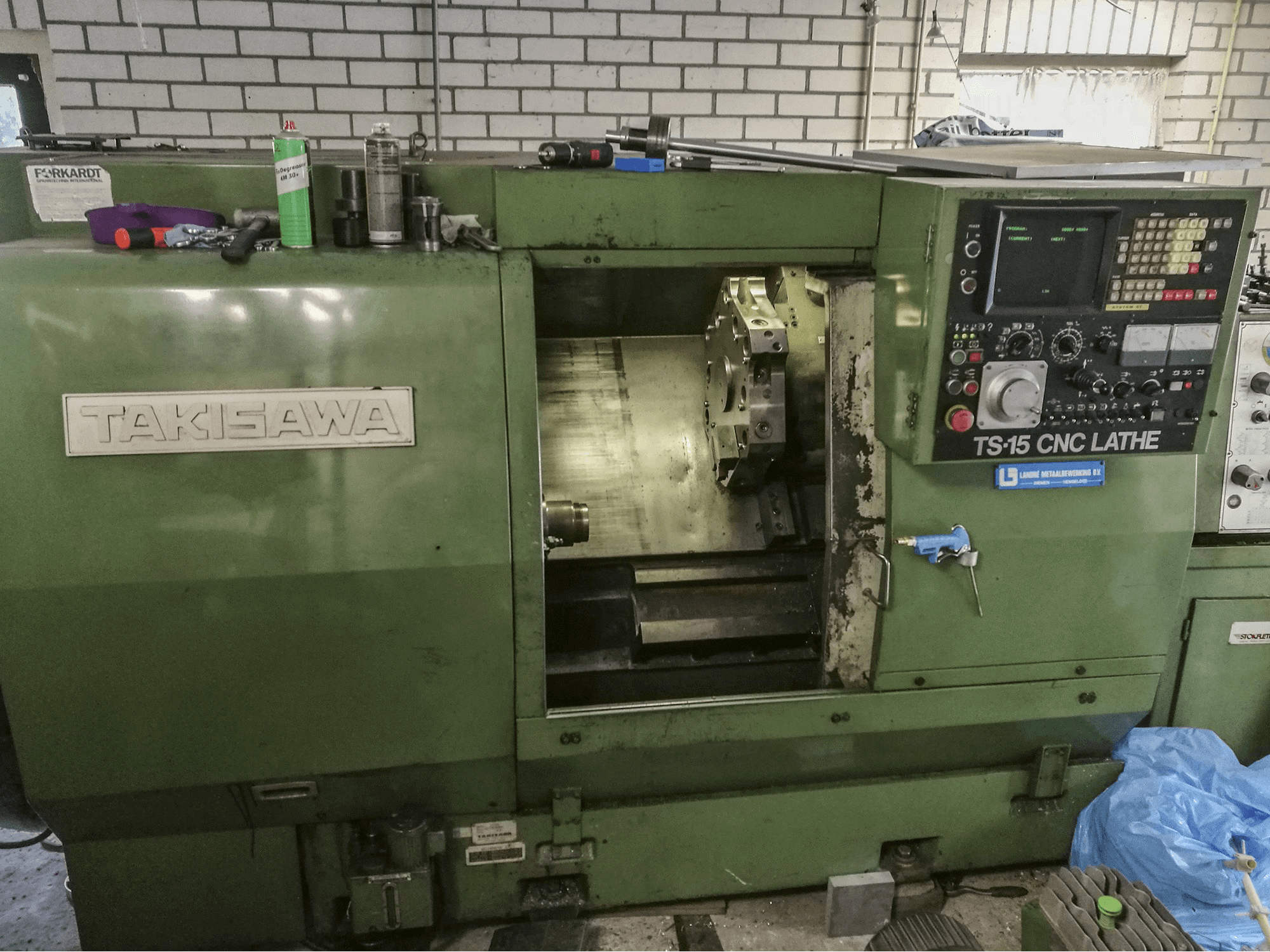 Koneen Takisawa etunäkymä TS-15