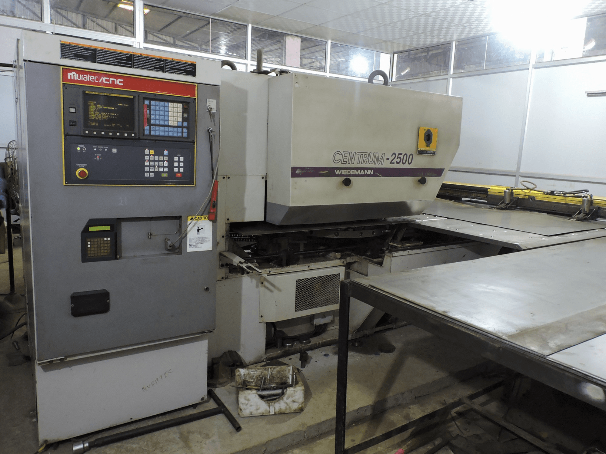 Koneen Murata Wiedemann vasen näkymäC-2500