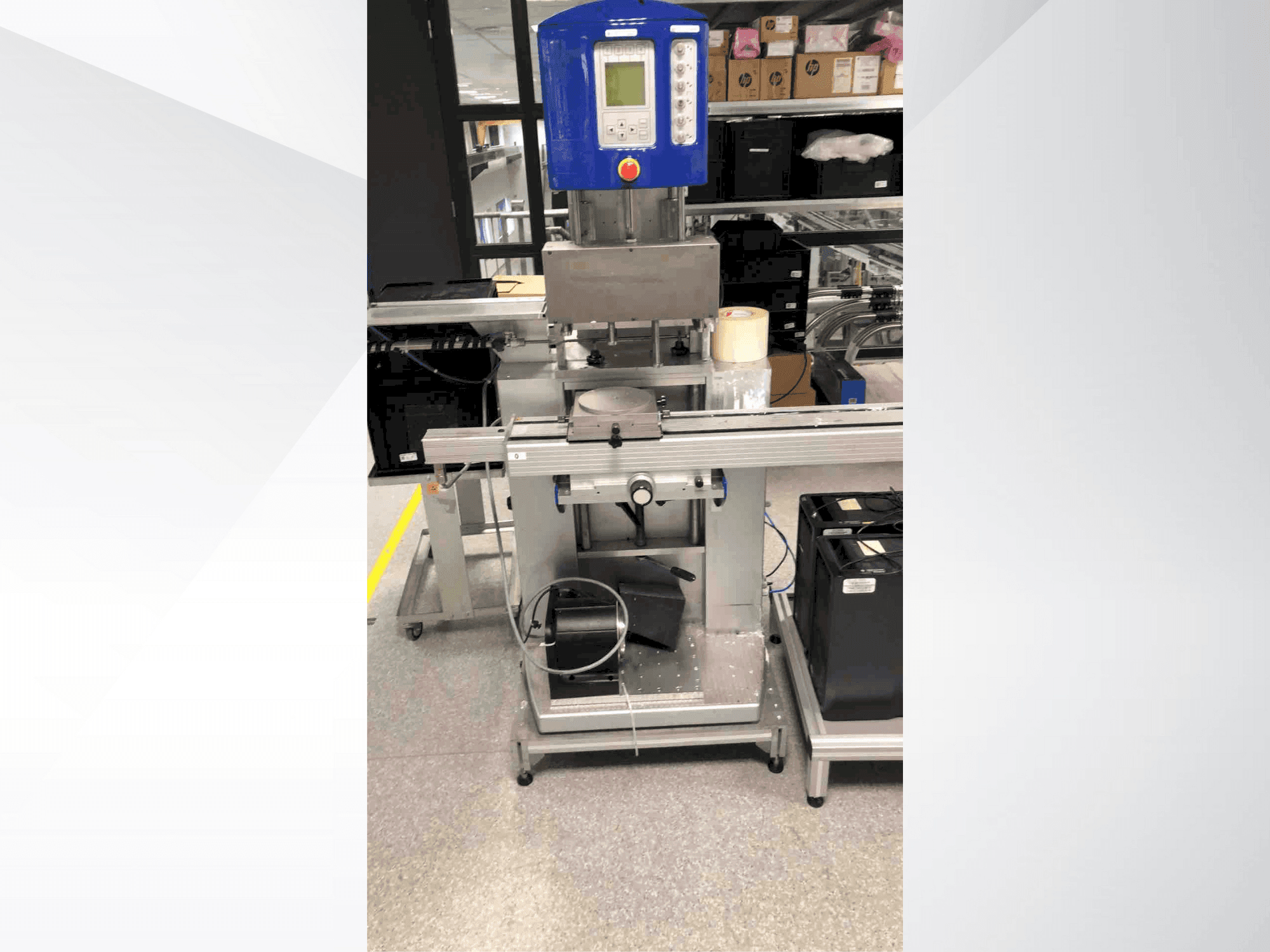 Koneen TTN 400 250 etunäkymä