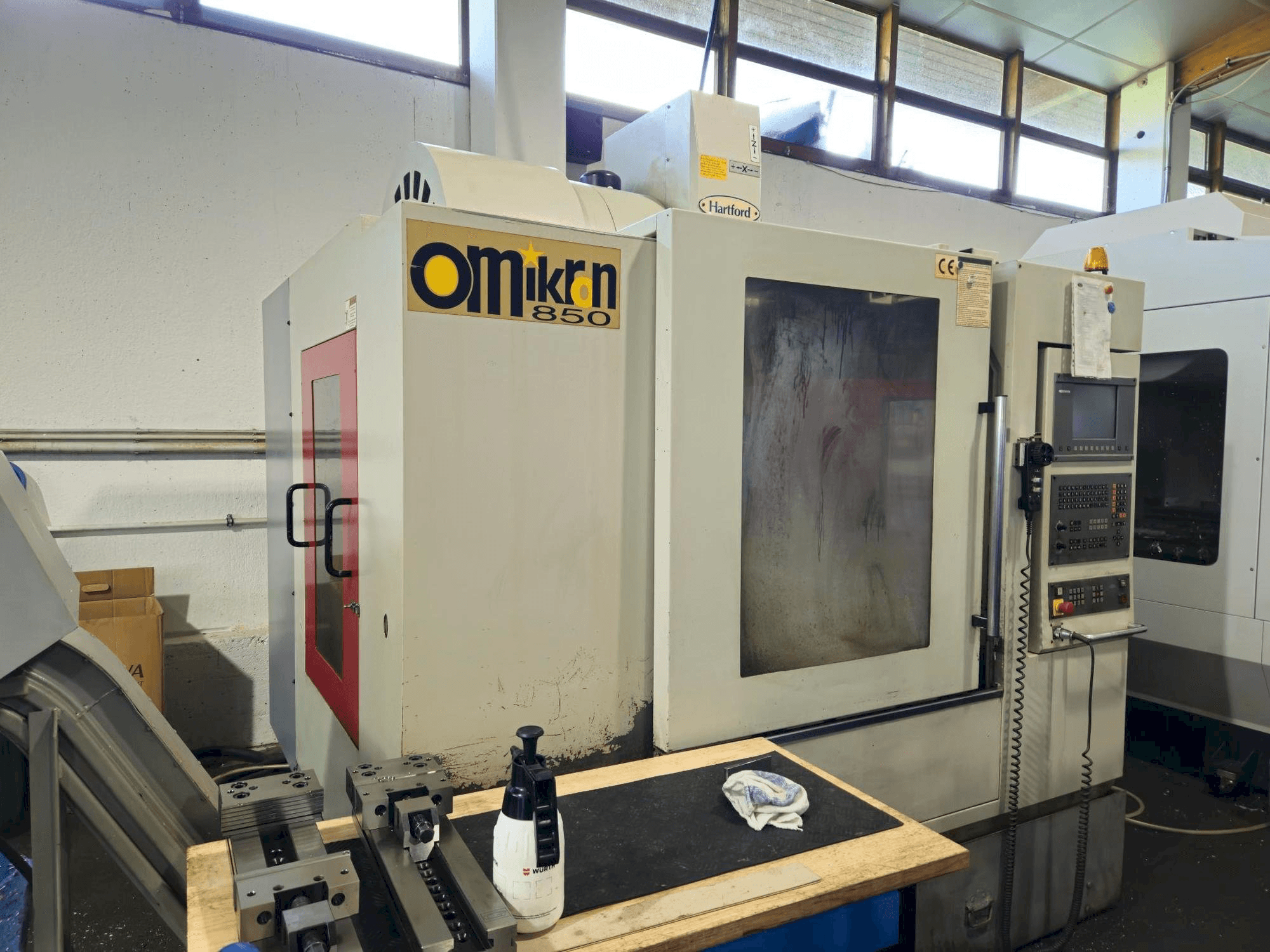 Koneen Hartford VMC 850AP etunäkymä