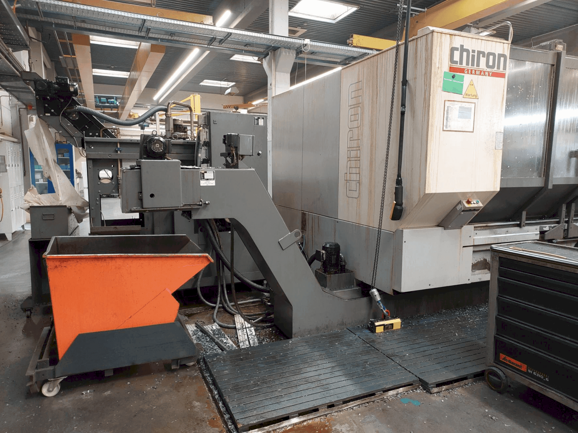 Koneen CHIRON FZ 18 L etunäkymä