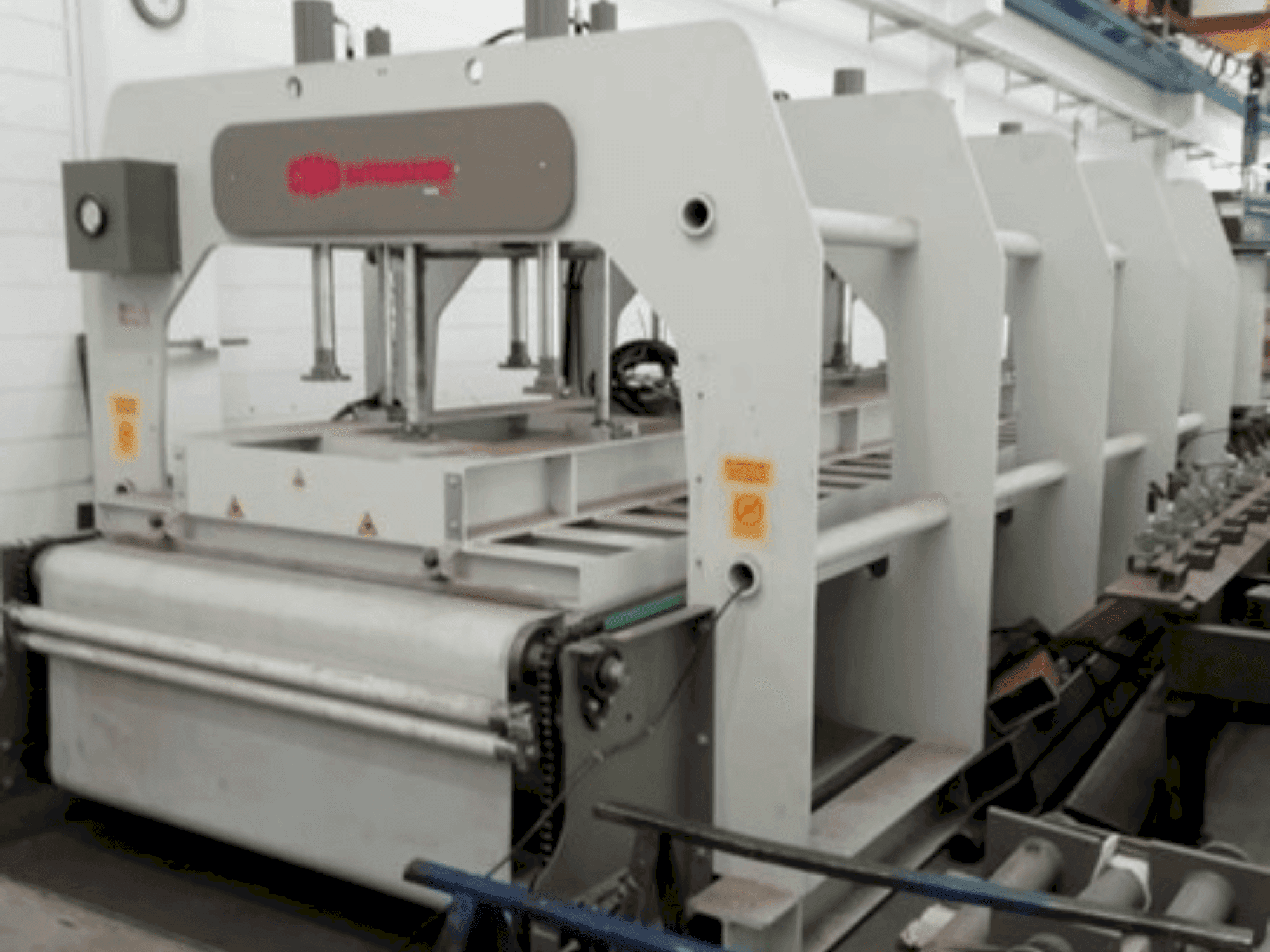 Koneen CMB PFR-CCL etunäkymä