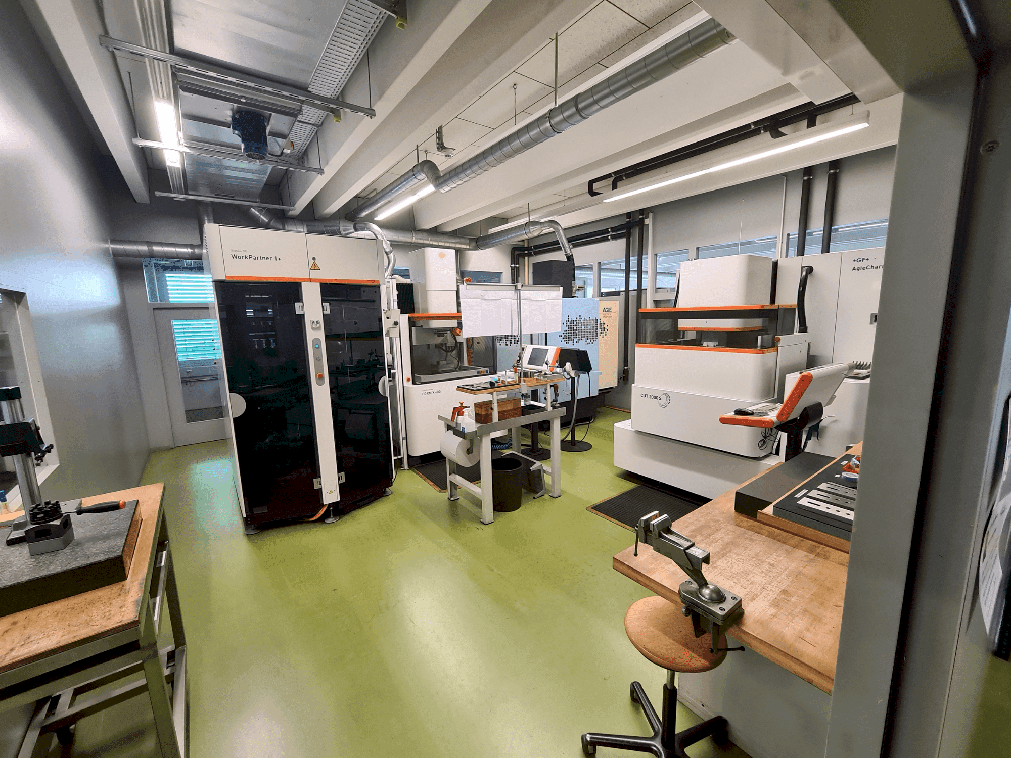 Koneen AGIE AGIETRON INNOVATION 2 etunäkymä