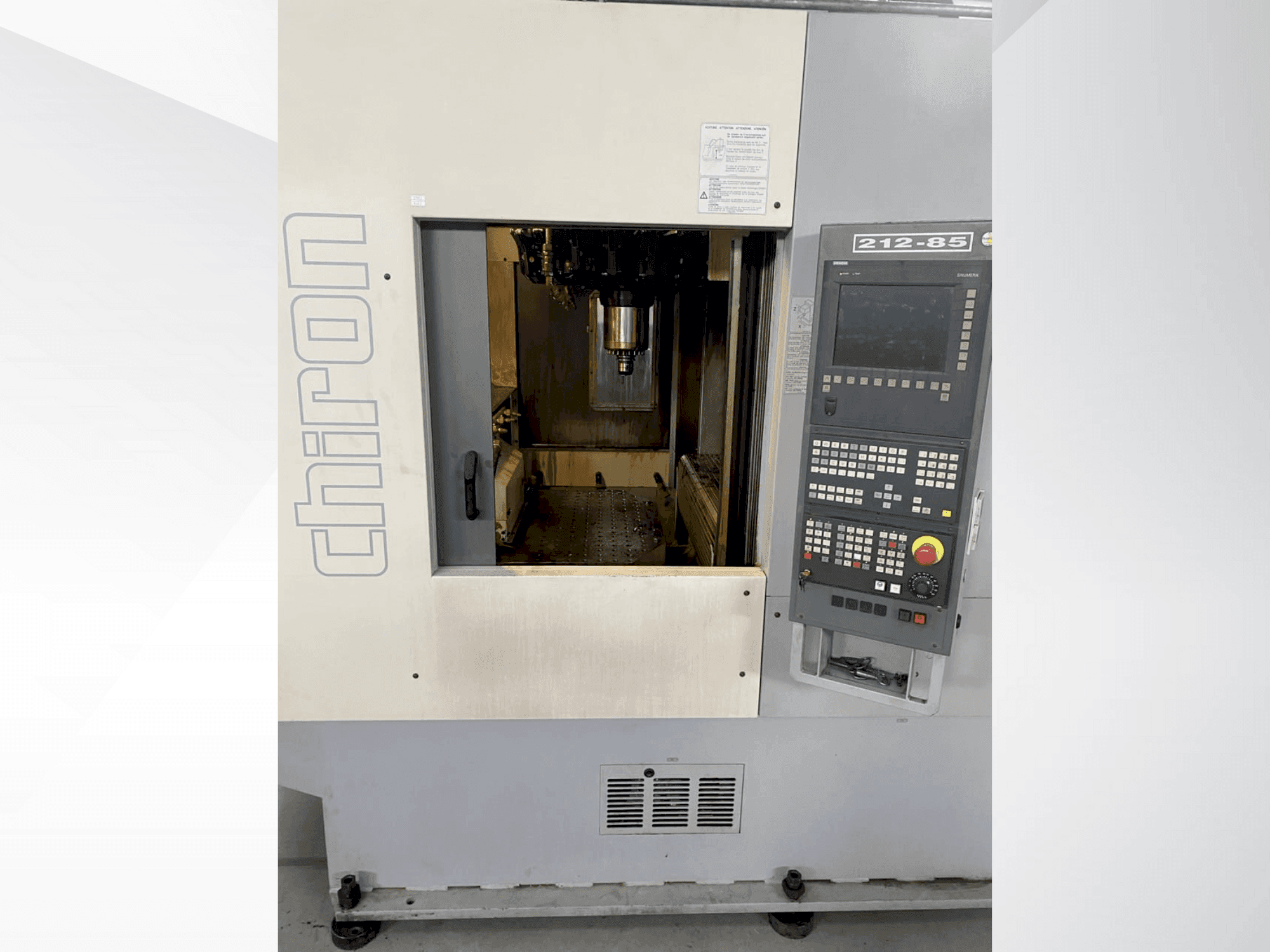 Koneen CHIRON DZ 18 W etunäkymä