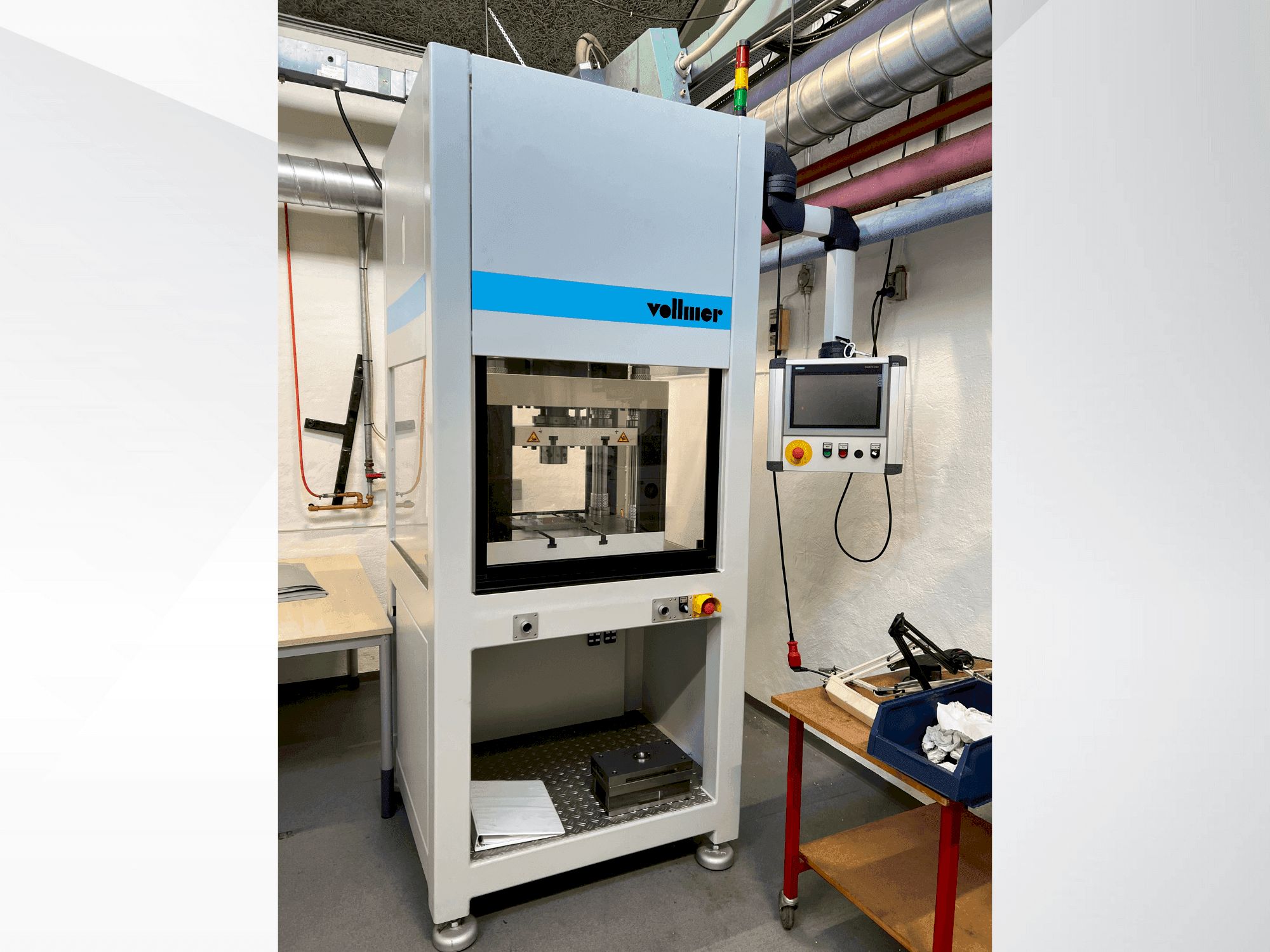 Koneen VOLLMER W 2506 etunäkymä