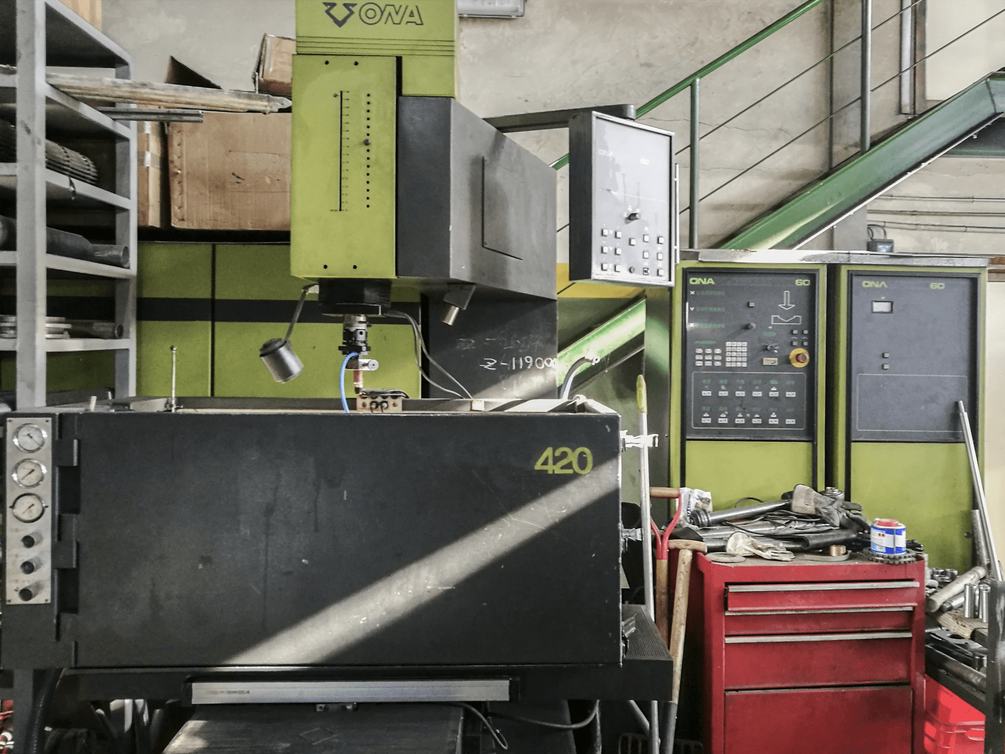 Koneen ONA etunäkymä ONAMATIC 420