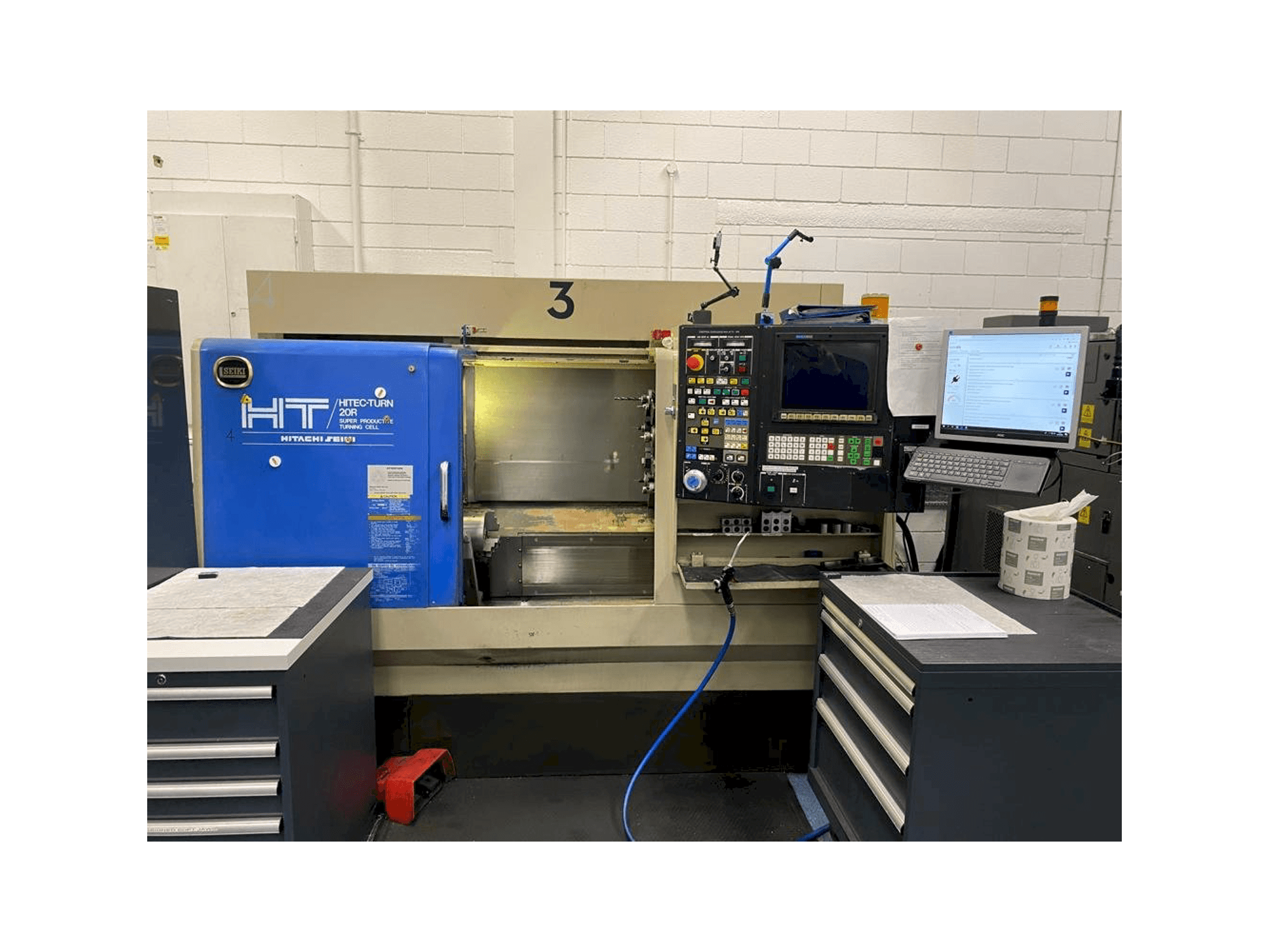 Koneen HITACHI SEIKI Hi Tech 20R etunäkymä