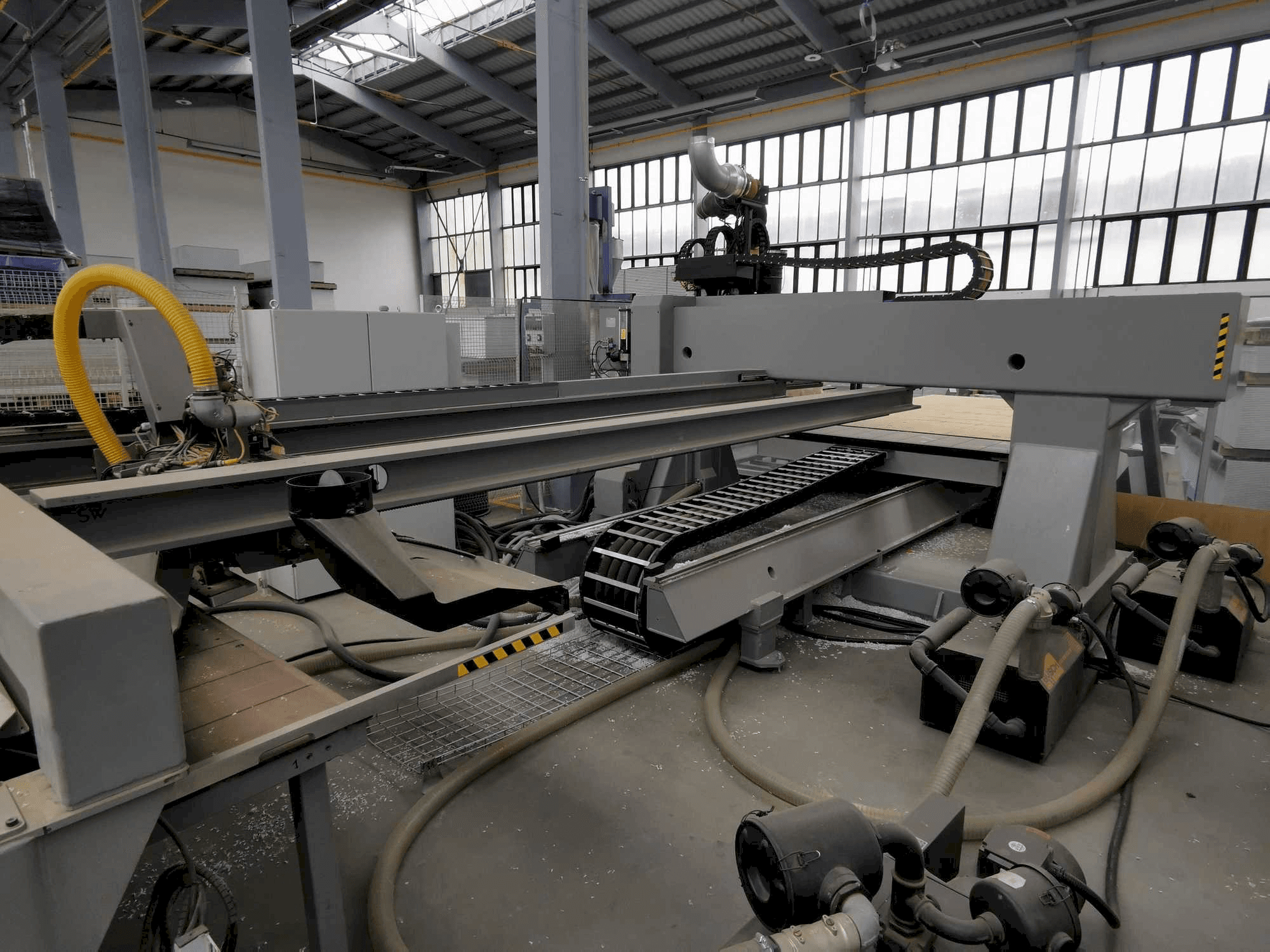 Koneen BIESSE EXCEL NBC 712 X1-S etunäkymä