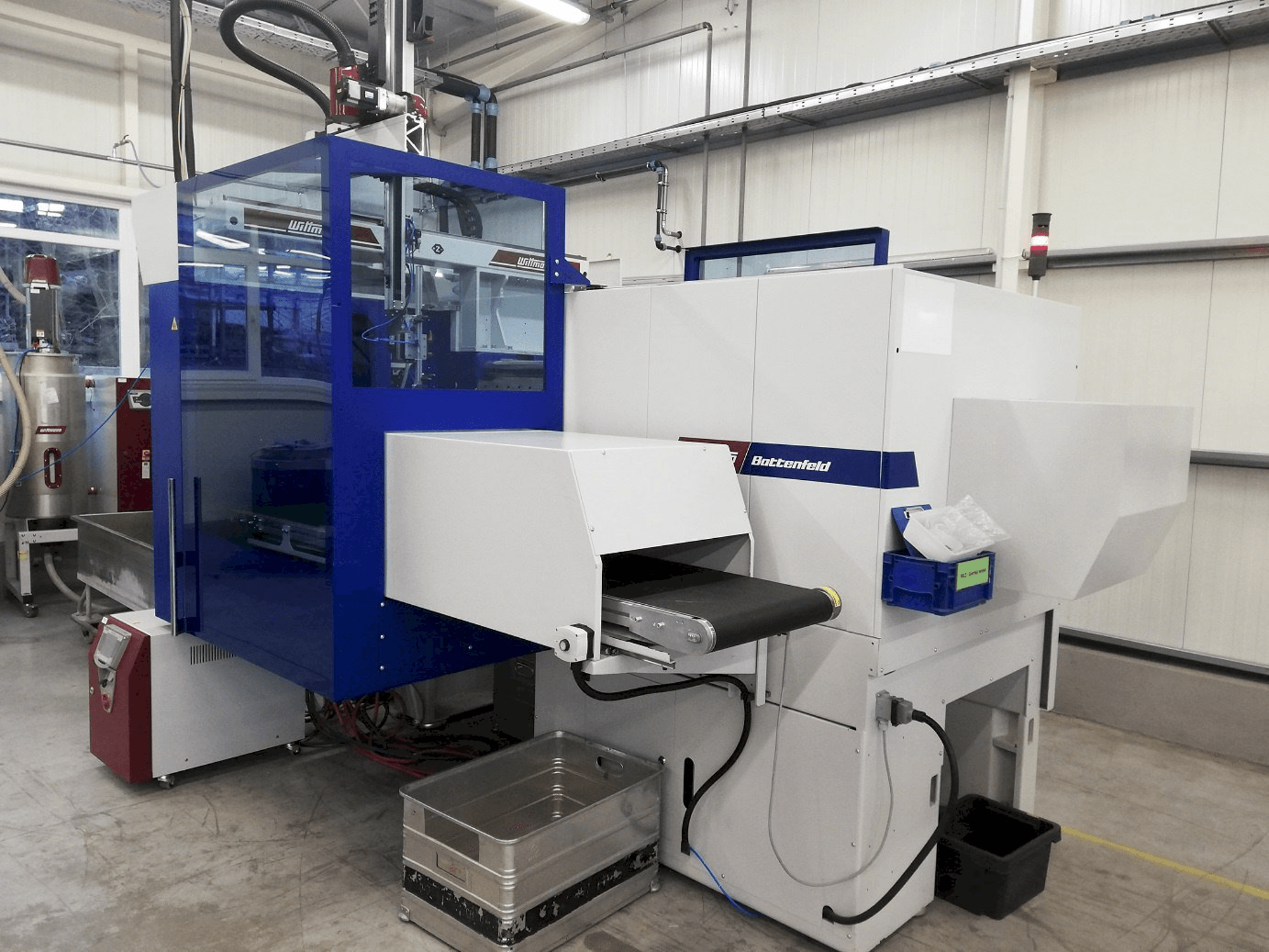 Koneen Battenfeld Smart Power 240/1330 vasemman sivun näkymä