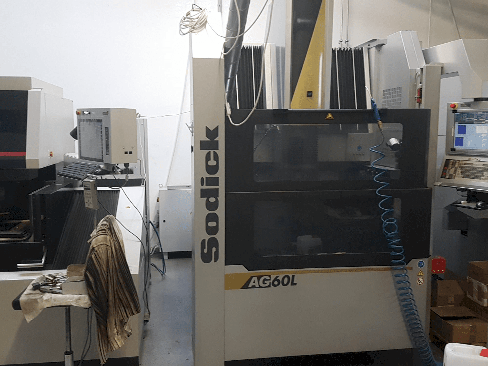 Koneen Sodick AG60L etunäkymä