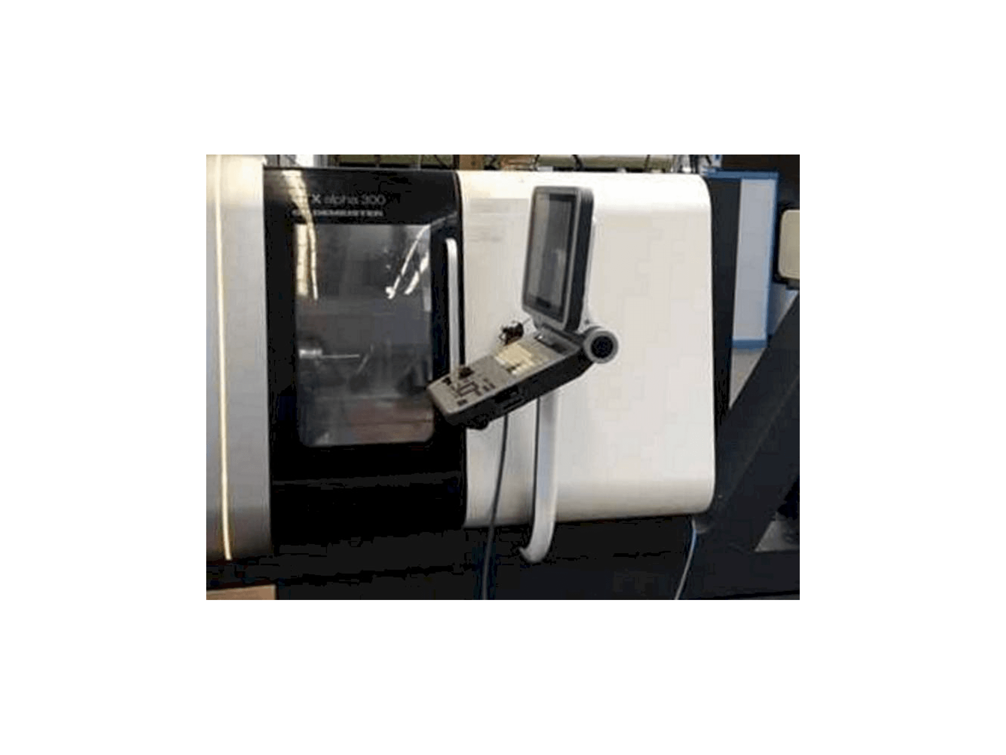 Koneen DMG GILDEMEISTER CTX Alpha 300 V4 etunäkymä