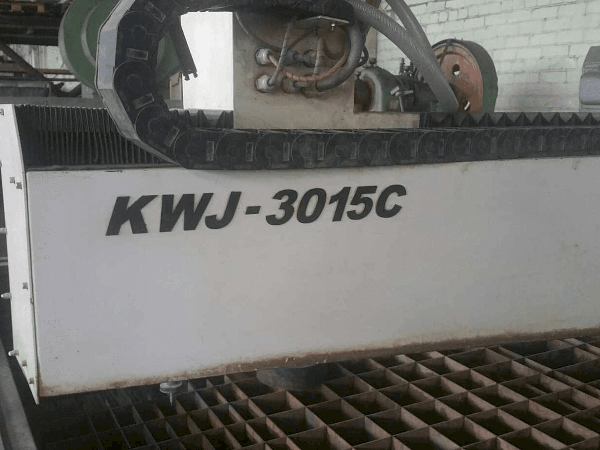 Koneen Kenner KWJ 3020 C KMT Streamline SL-V 30 etunäkymä