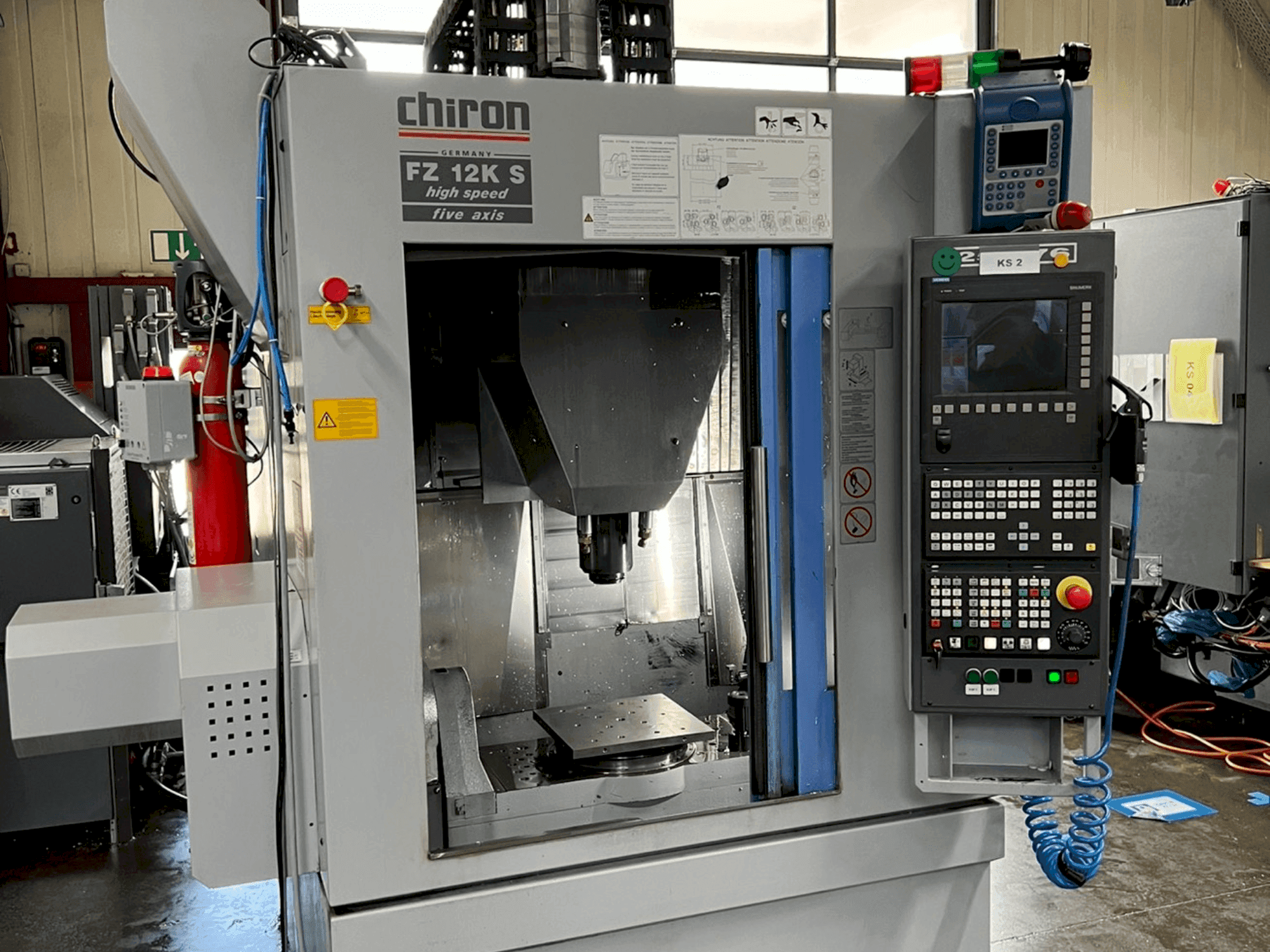 Koneen CHIRON FZ12 KS etunäkymä