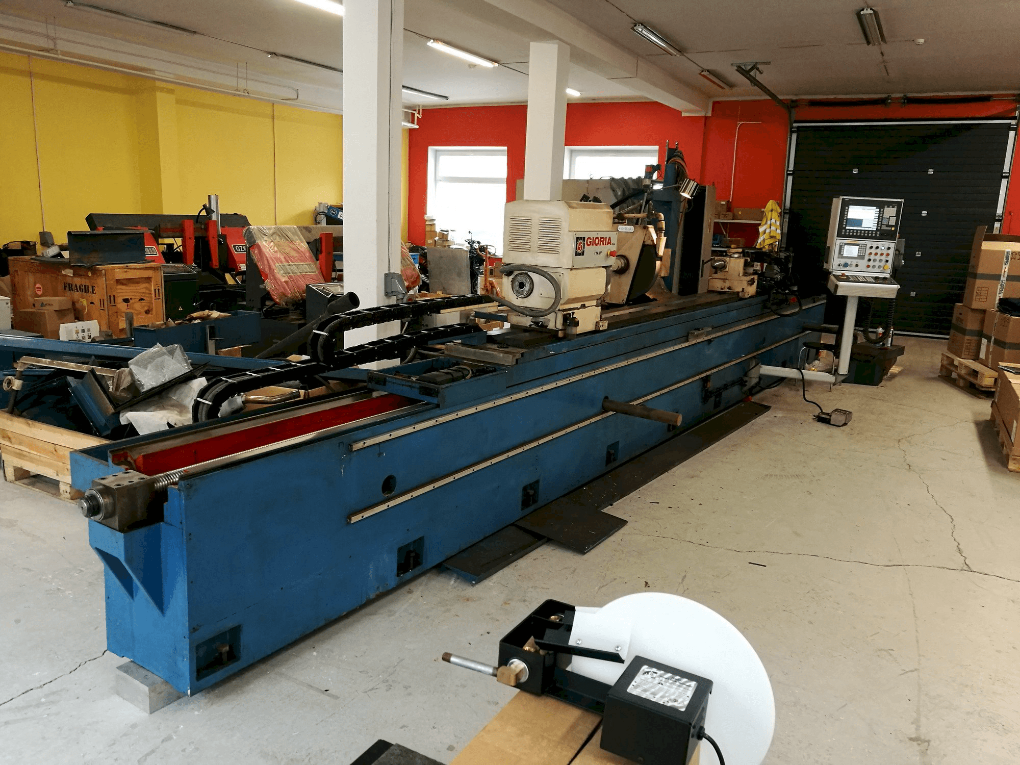 Koneen Gioria RU / PN 3500 CNC etunäkymä