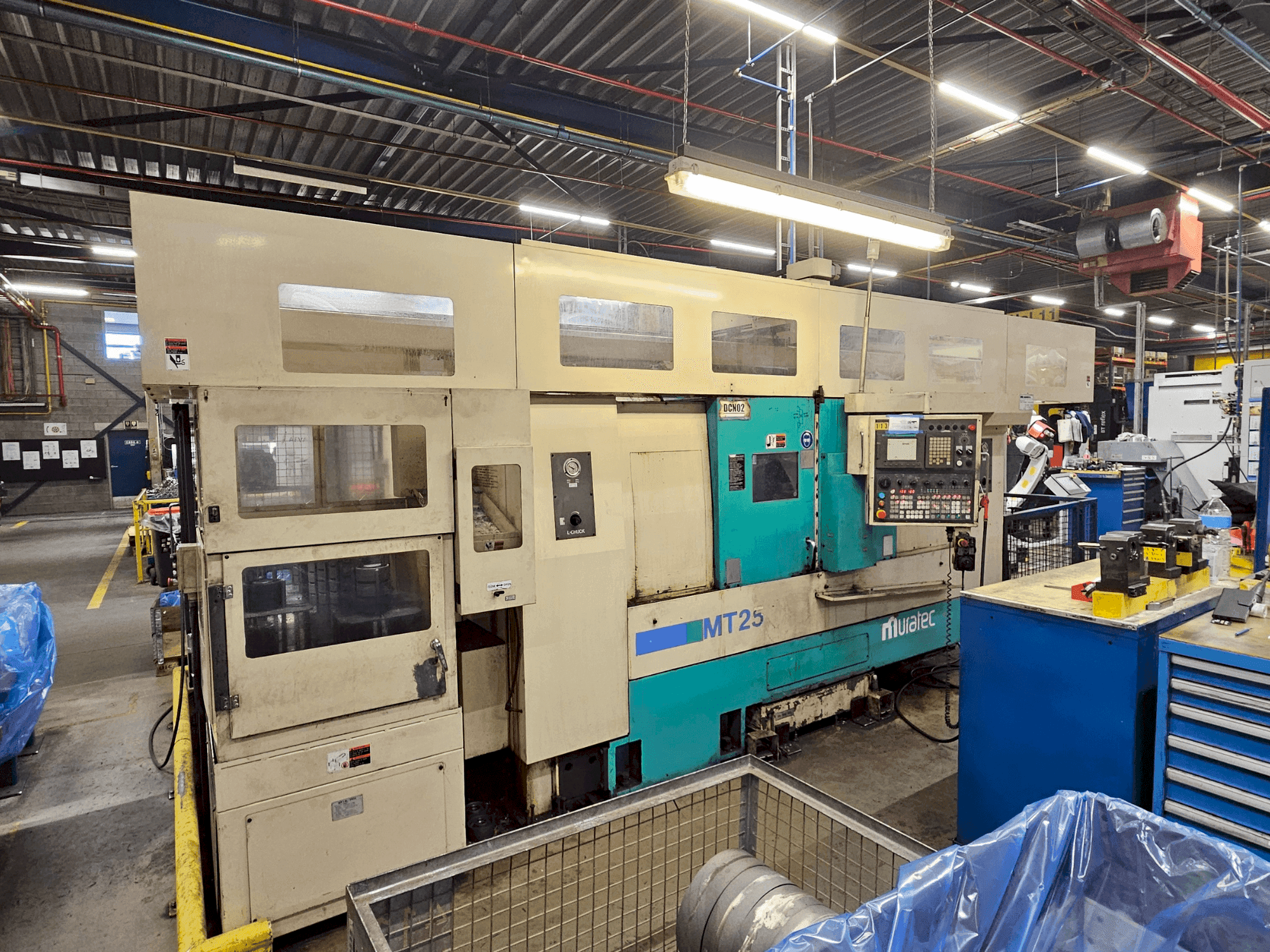 Koneen Muratec MT25 etunäkymä