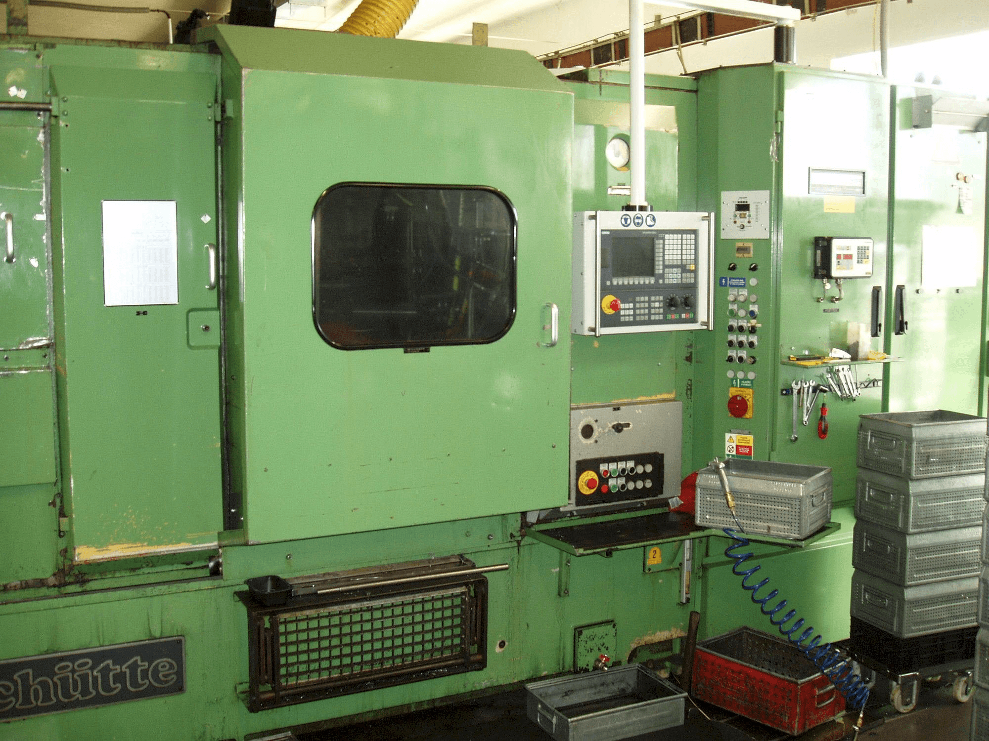 Koneen Schuette SF81 etunäkymä