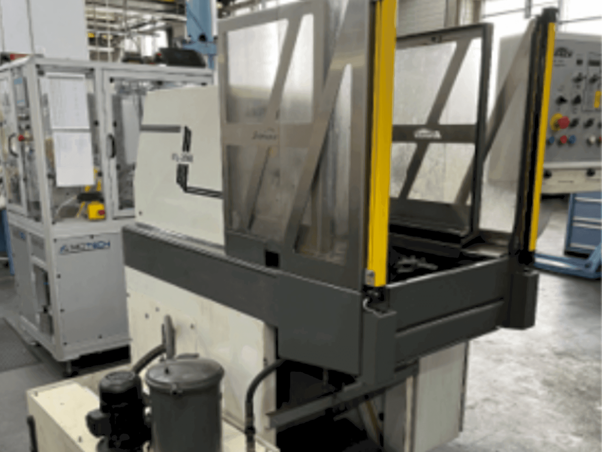 Koneen Sunnen ML 2000 etunäkymä