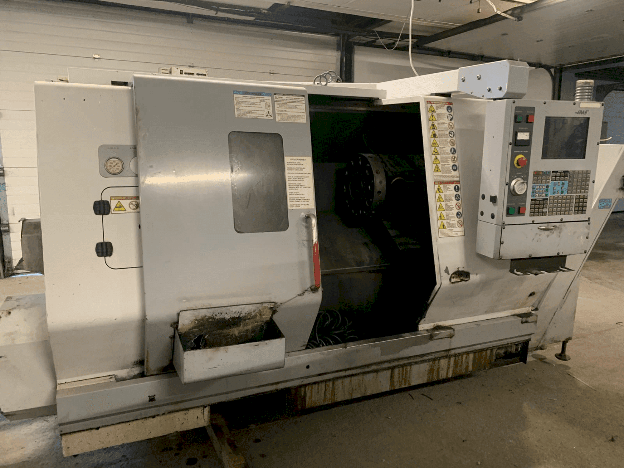 Koneen HAAS SL-20HE etunäkymä