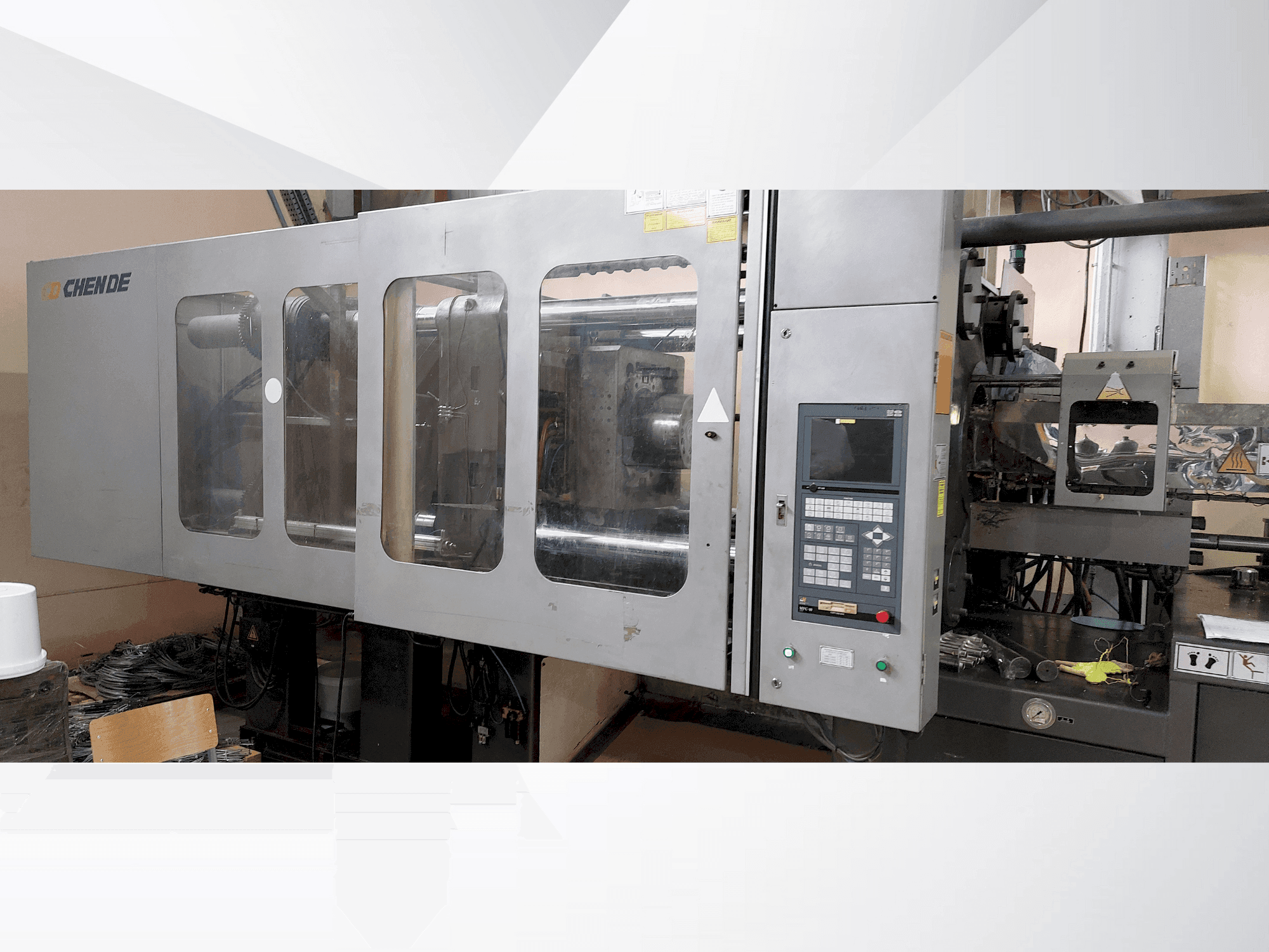 Koneen CHENDE CJ480M3V etunäkymä