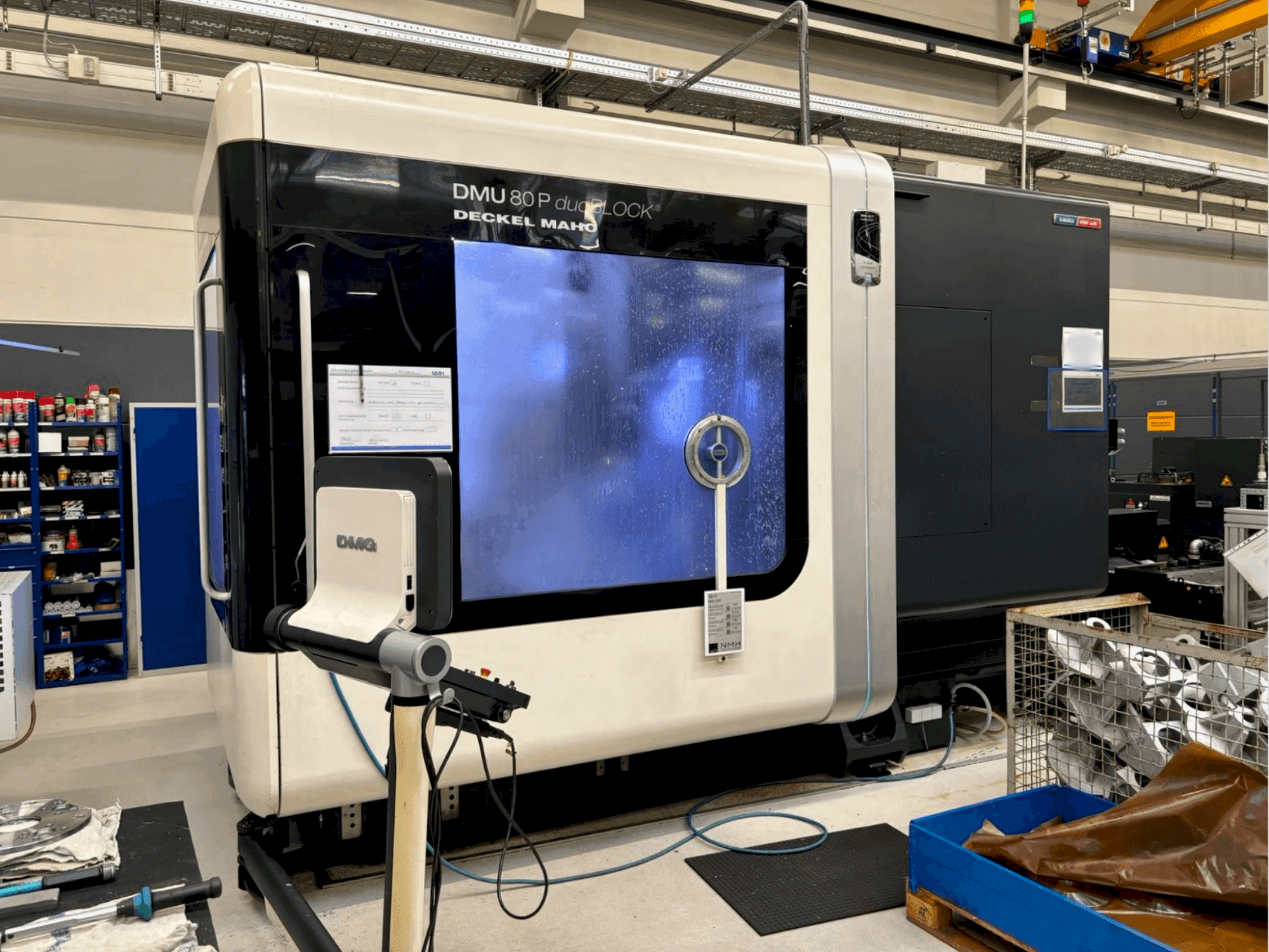 Koneen DMG MORI 80 P Duoblock etunäkymä