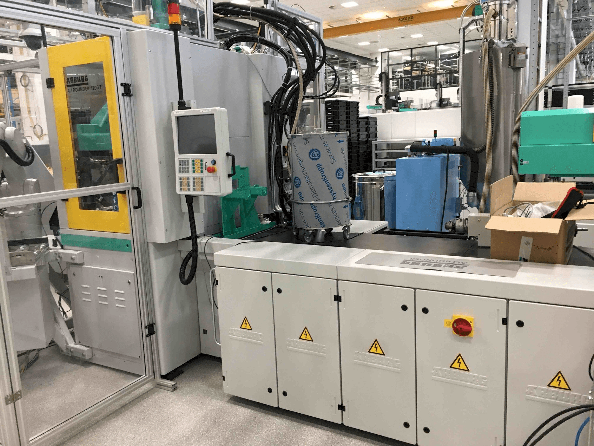 Koneen Arburg ALLROUNDER 1200 T 800 - 70 (2017) etunäkymä