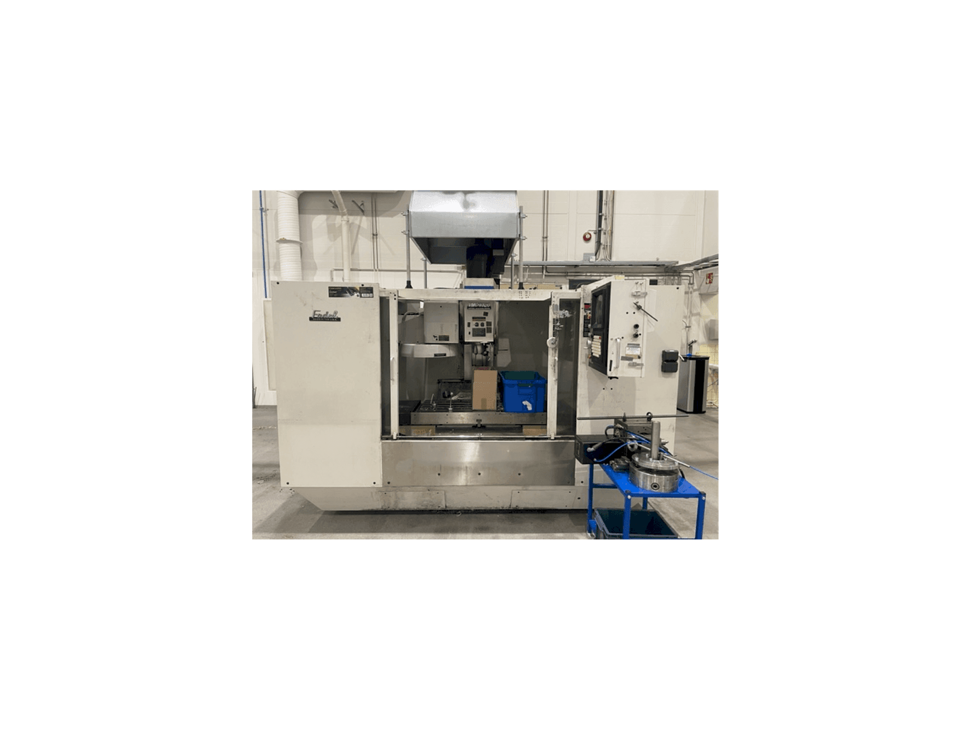 Koneen FADAL VMC 4020HT etunäkymä