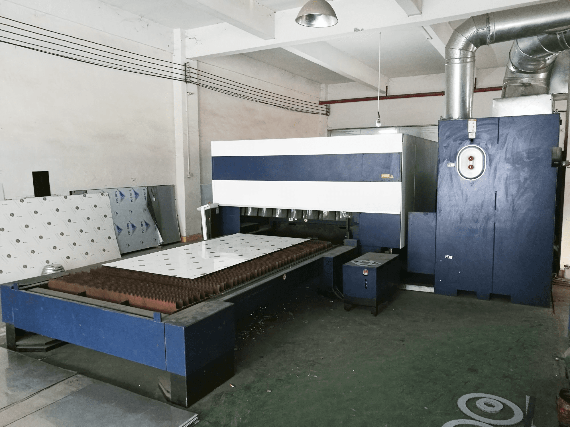 Koneen 1 Trumpf oikea näkymäTruLaser 3030