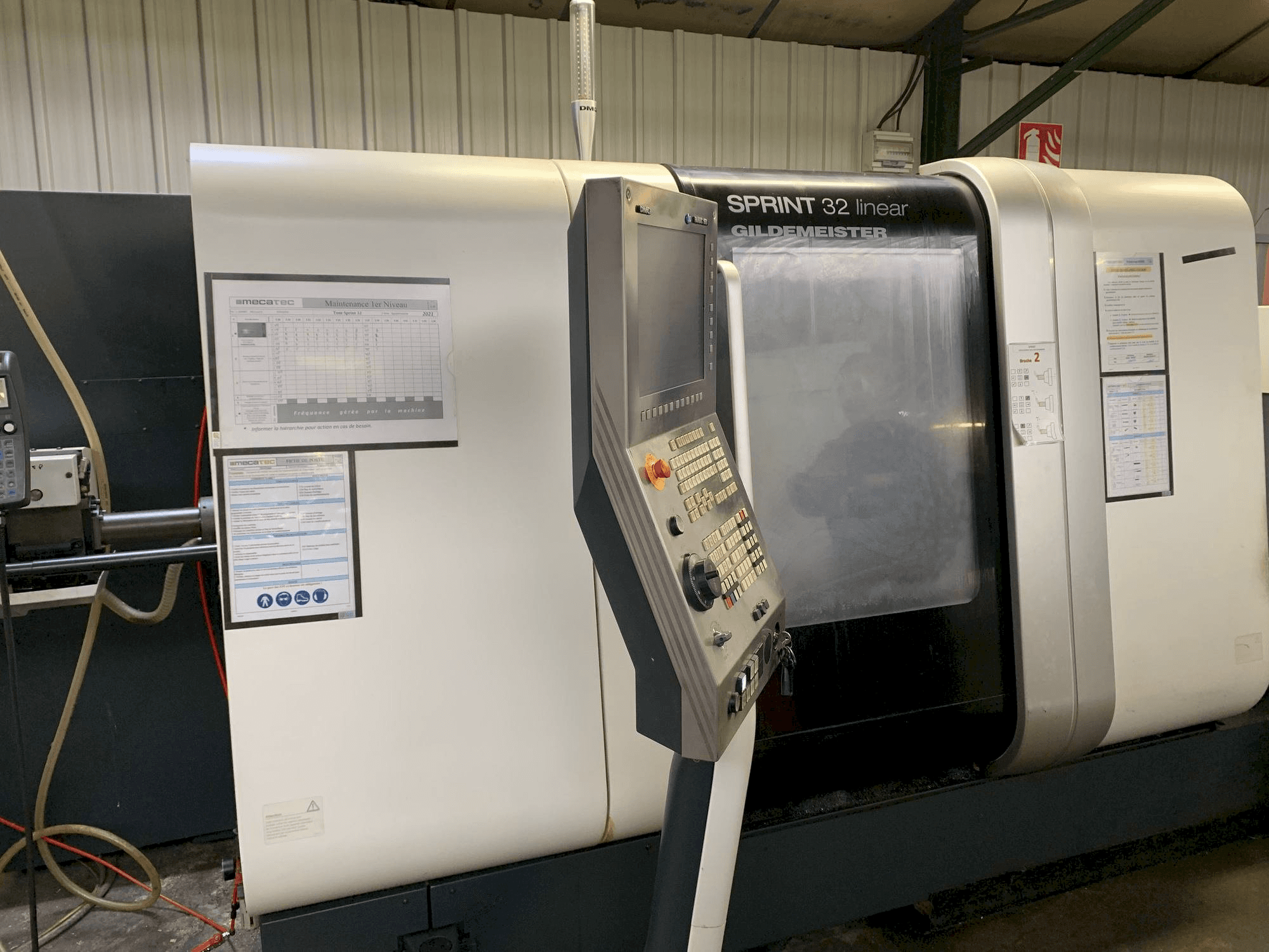 Koneen DMG SPRINT 32 linear etunäkymä