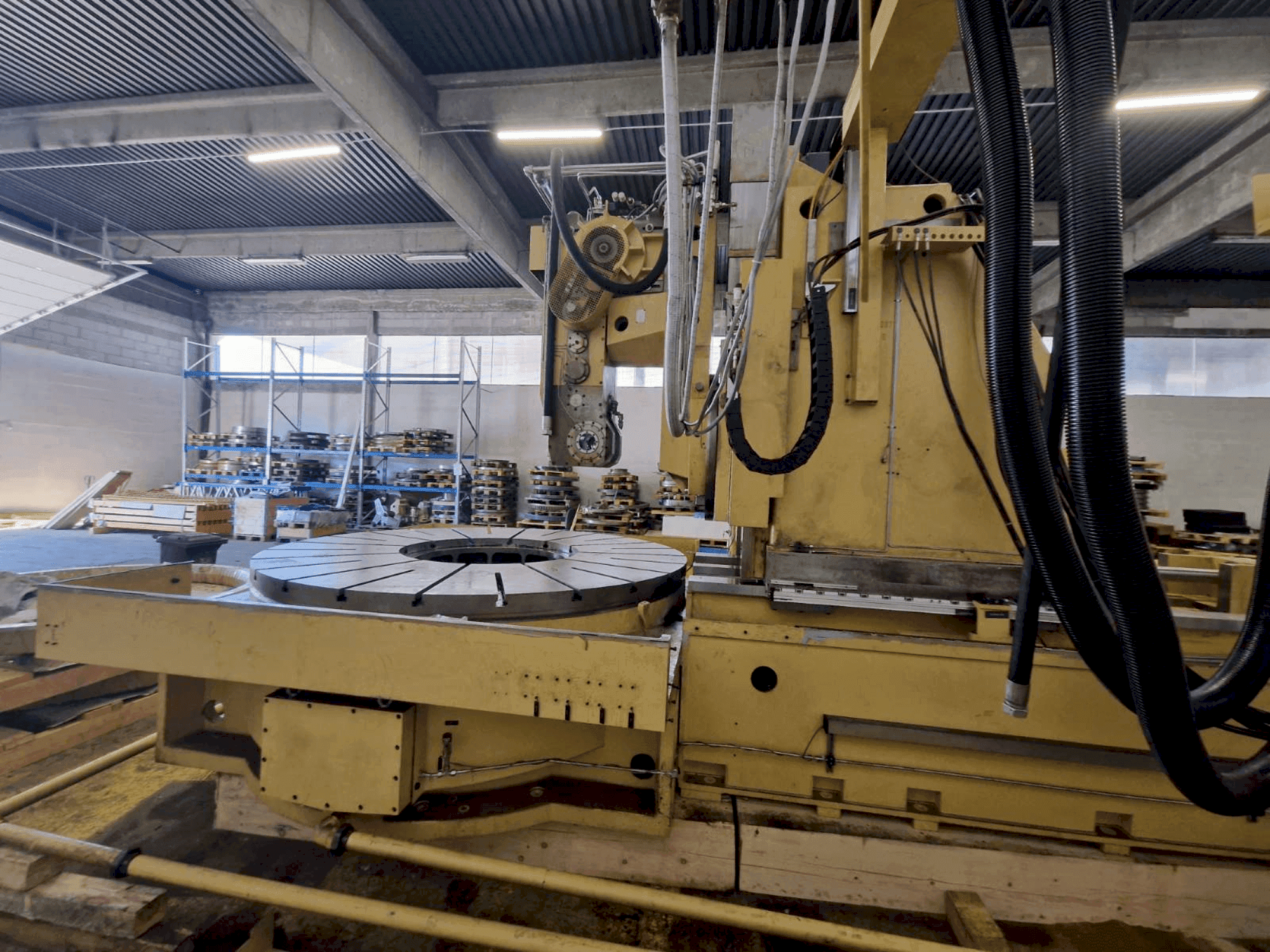 Koneen Gleason PFAUTER P 2800 etunäkymä